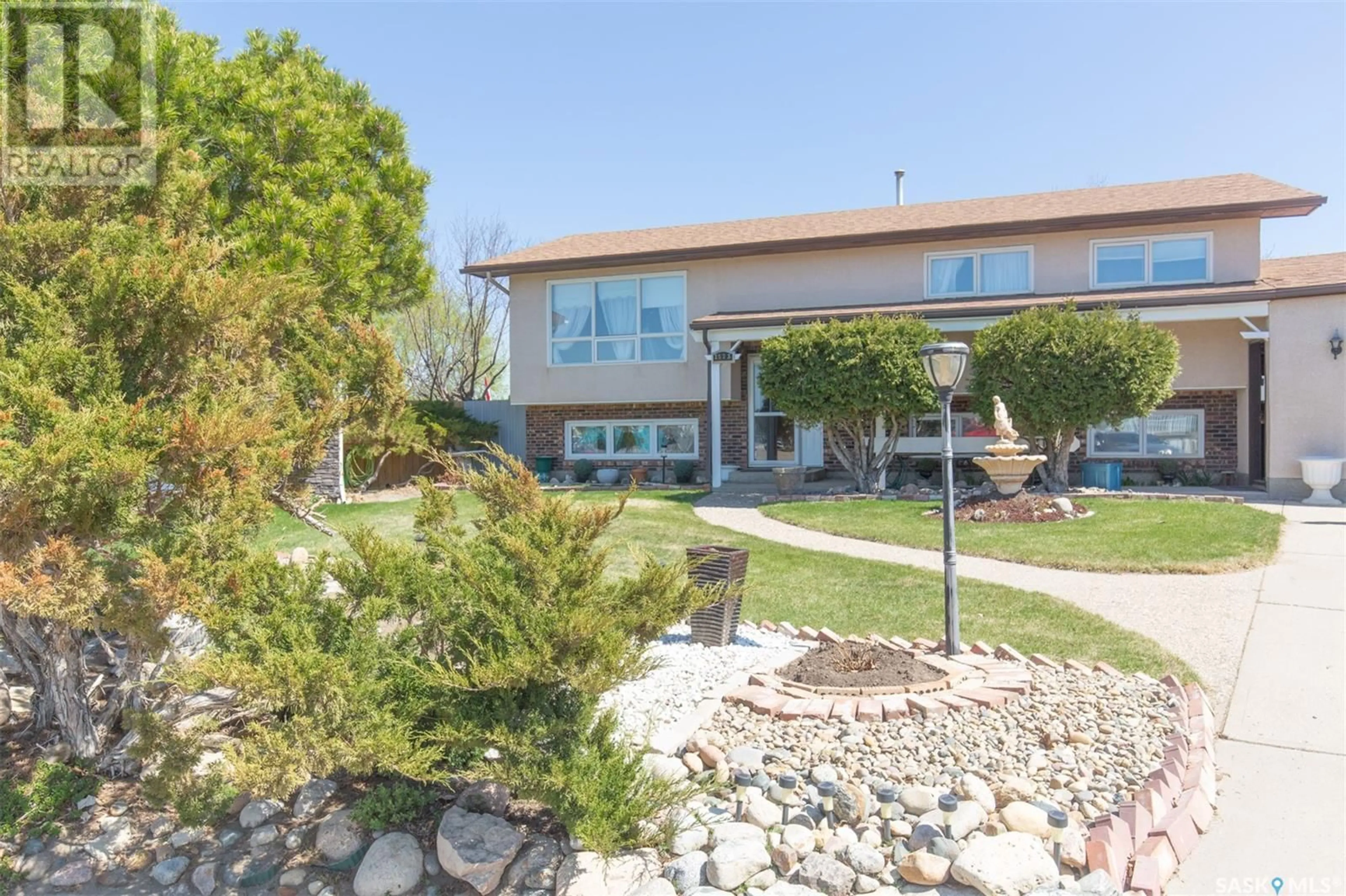 A pic from outside/outdoor area/front of a property/back of a property/a pic from drone, unknown for 1523 CREE CRESCENT, Moose Jaw Saskatchewan S6H7G2