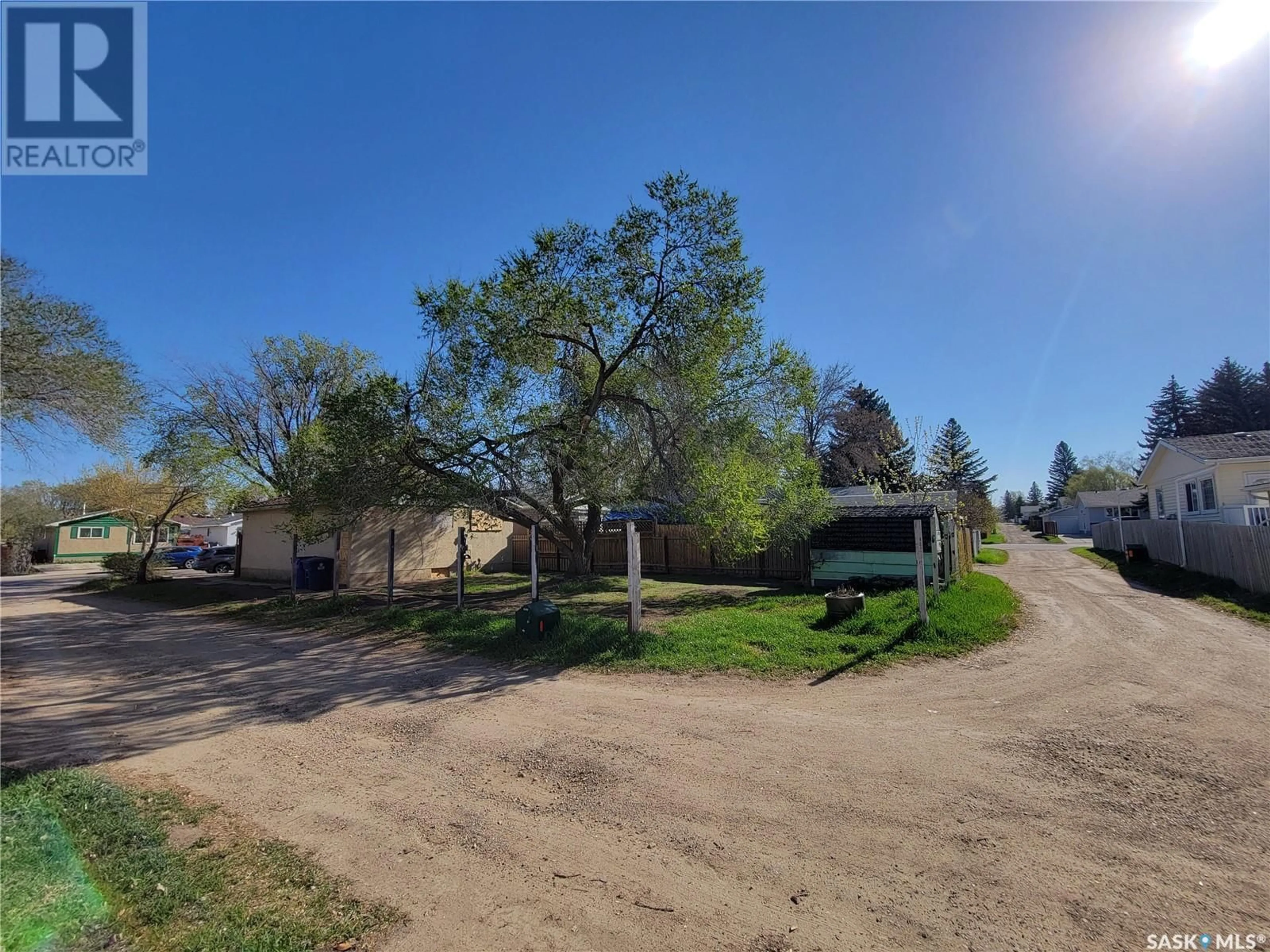 A pic from outside/outdoor area/front of a property/back of a property/a pic from drone, street for 3243 MASSEY DRIVE, Saskatoon Saskatchewan S7L4L5