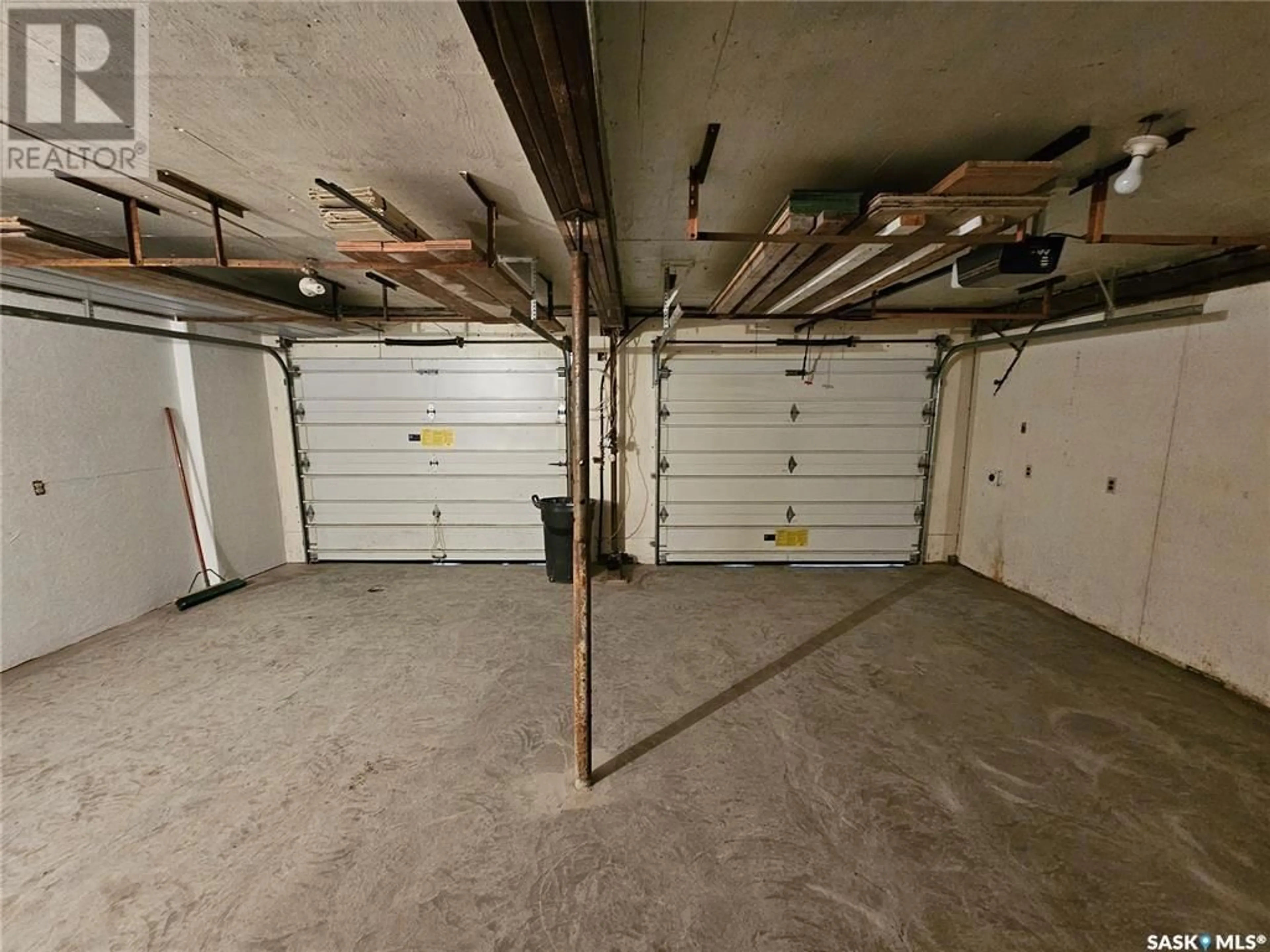 Indoor garage for 369 WAYWEYCHAPOW DRIVE, White Bear IR 70 Saskatchewan S0C0R0