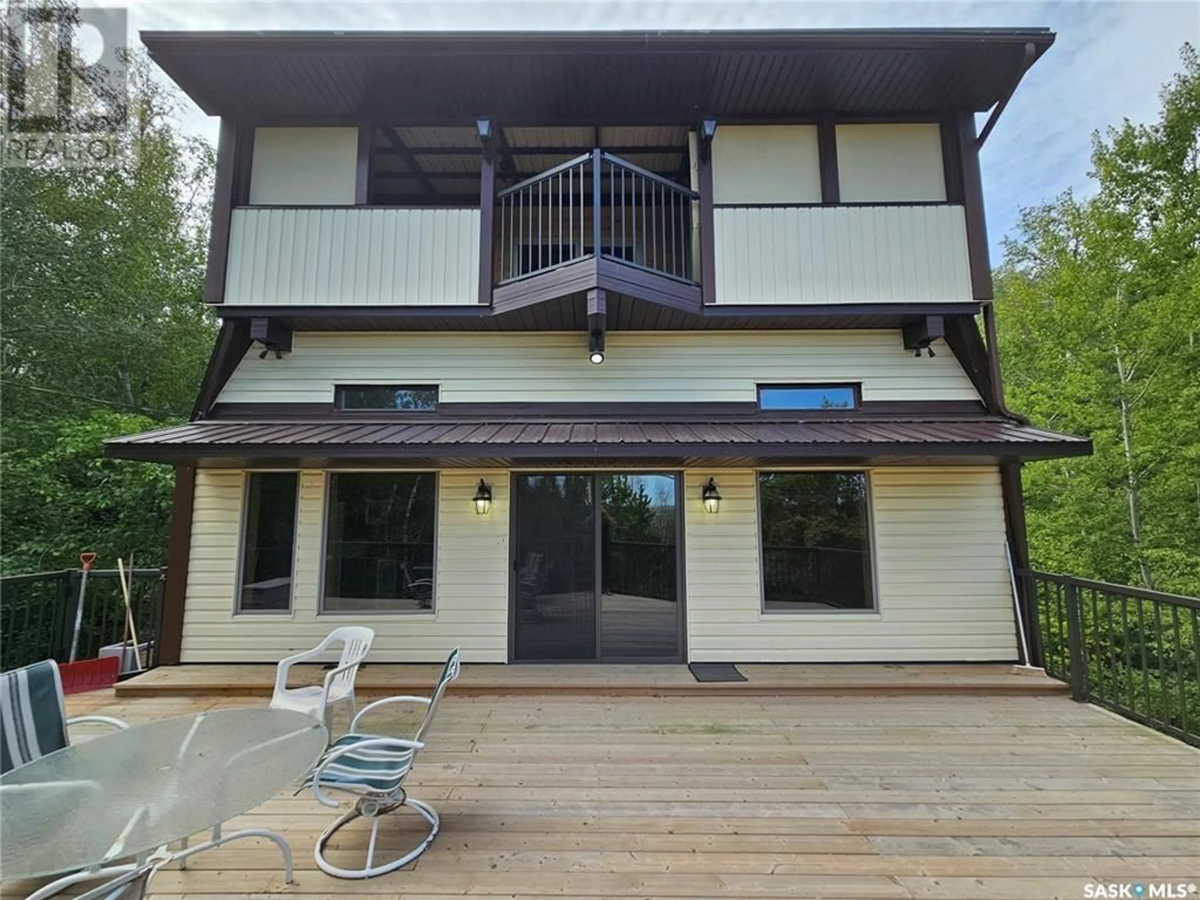 Home with vinyl exterior material, unknown for 369 WAYWEYCHAPOW DRIVE, White Bear IR 70 Saskatchewan S0C0R0