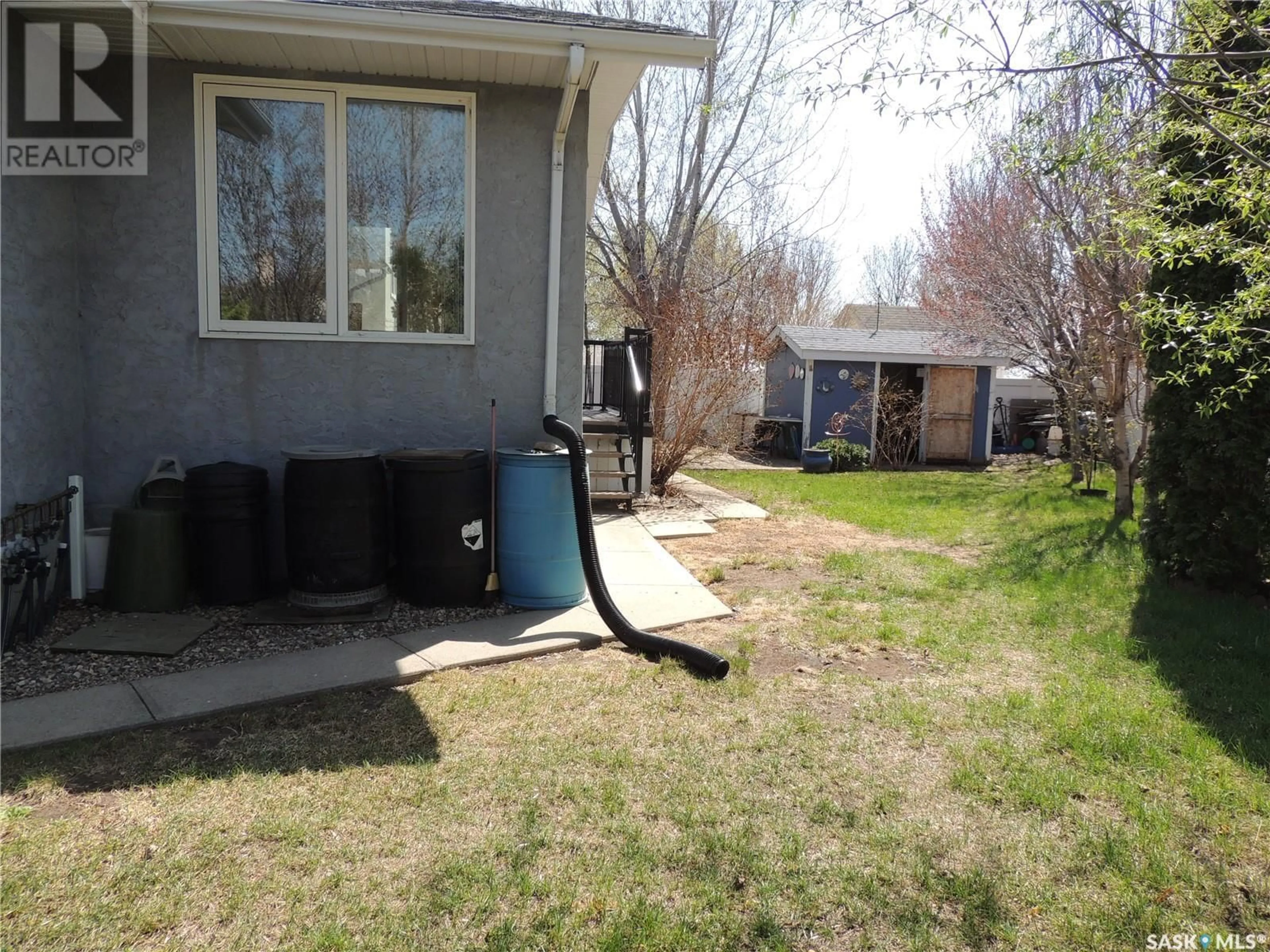 Patio, street for 1123 TAISEY CRESCENT, Estevan Saskatchewan S4A2V2