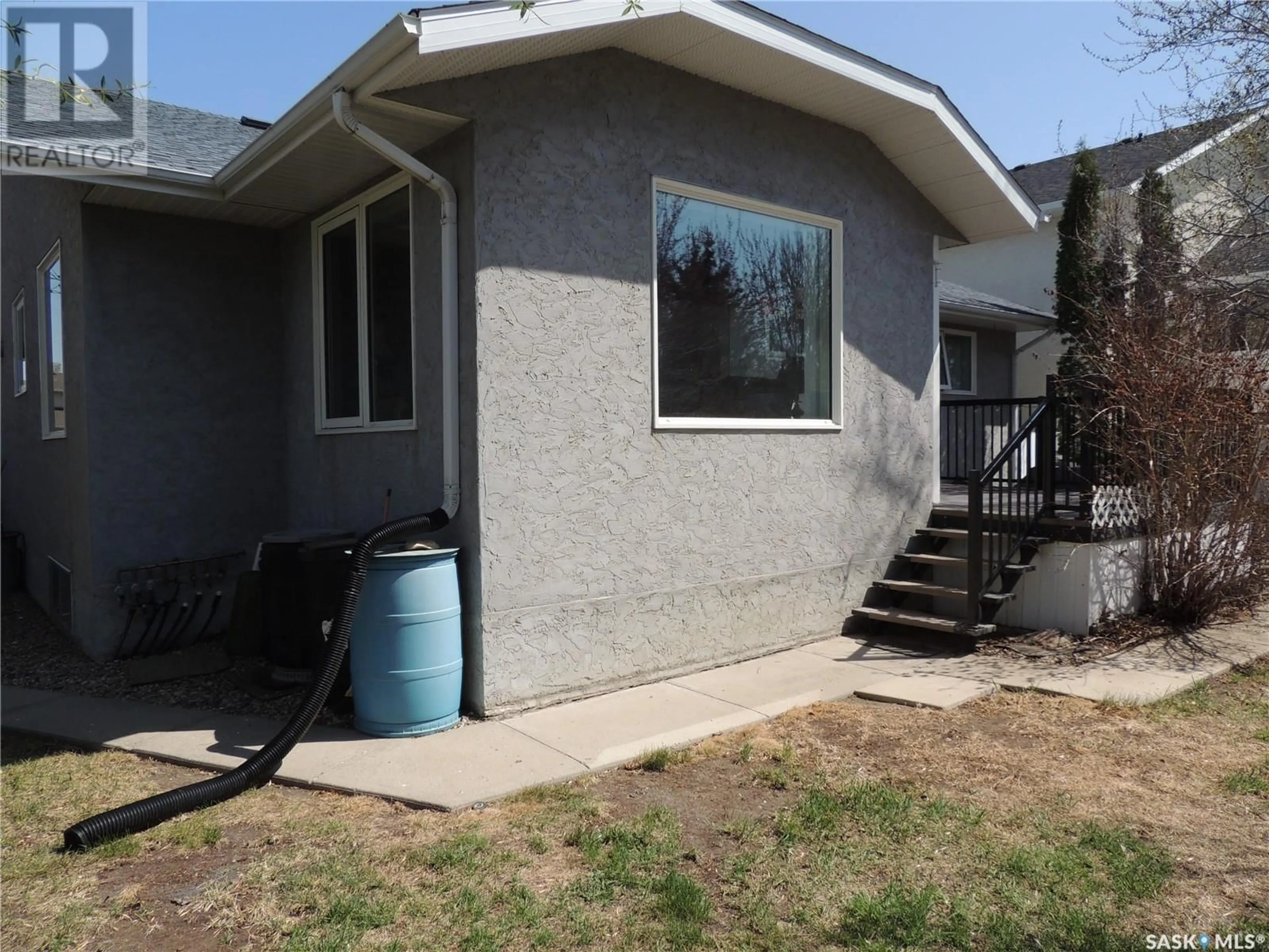 Home with vinyl exterior material, street for 1123 TAISEY CRESCENT, Estevan Saskatchewan S4A2V2