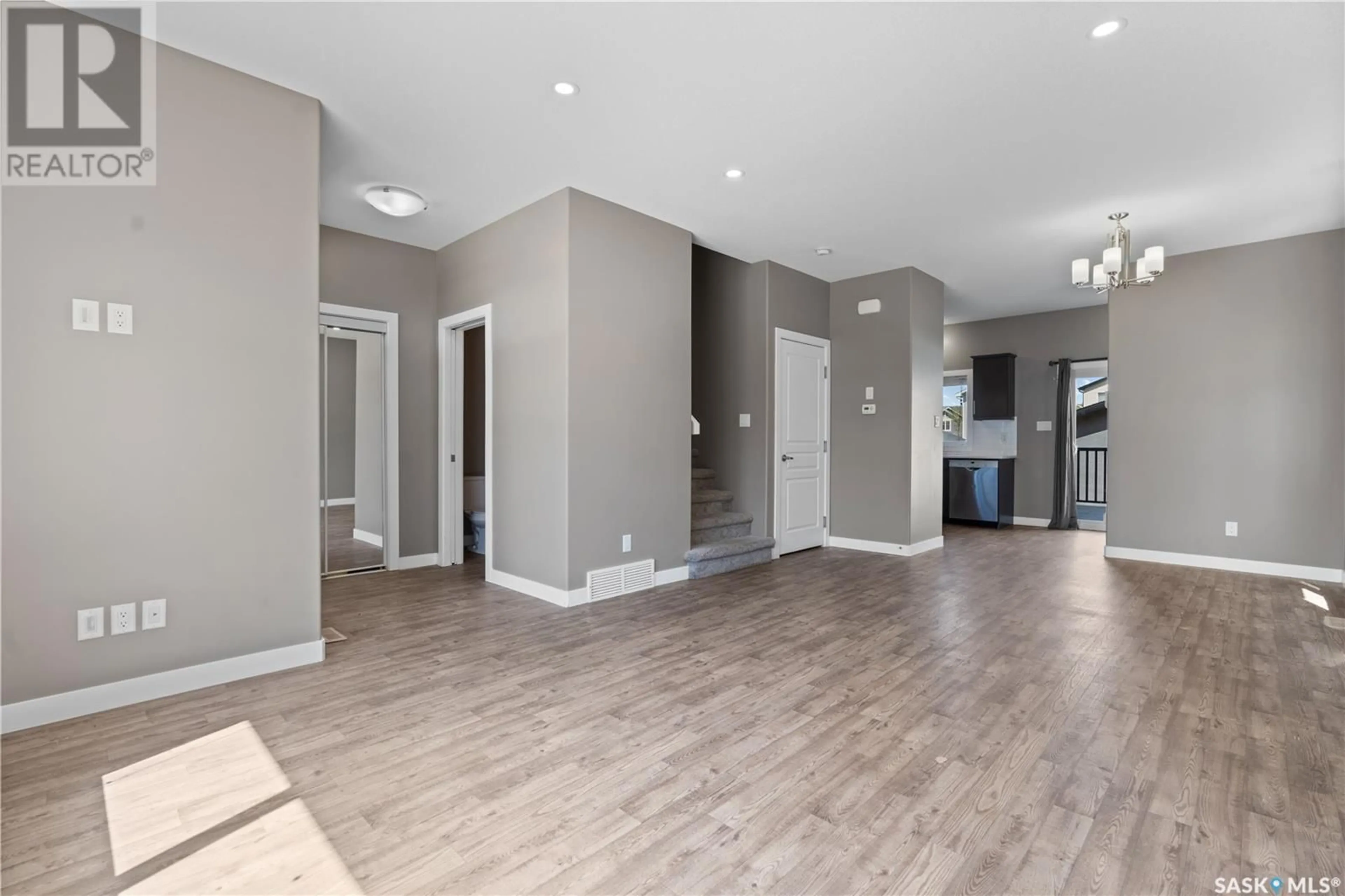 Unknown for 5214 SQUIRES ROAD, Regina Saskatchewan S4W0G8