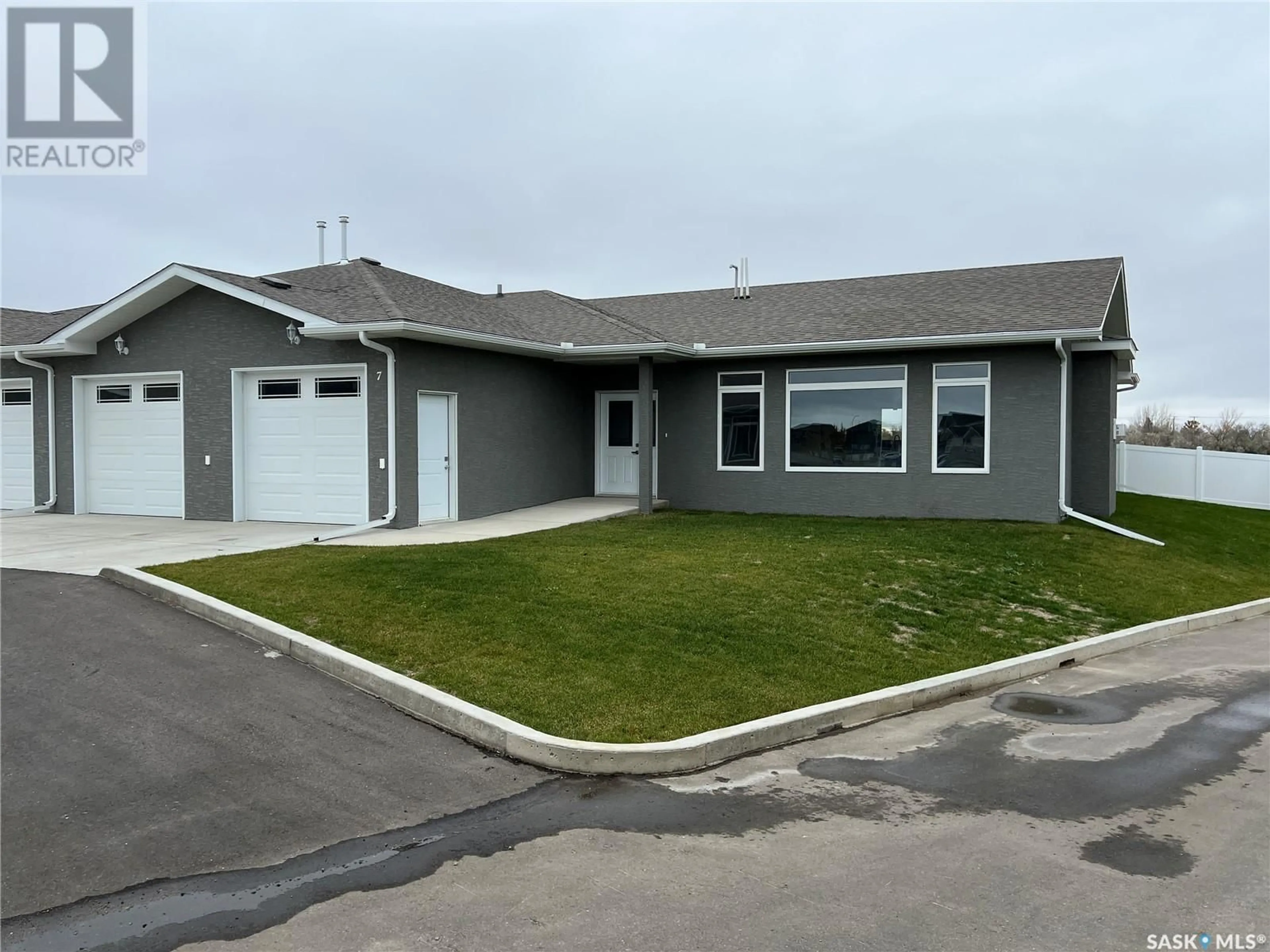 Home with vinyl exterior material, street for 7 - 2330 MORSKY DRIVE, Estevan Saskatchewan S4A3A5