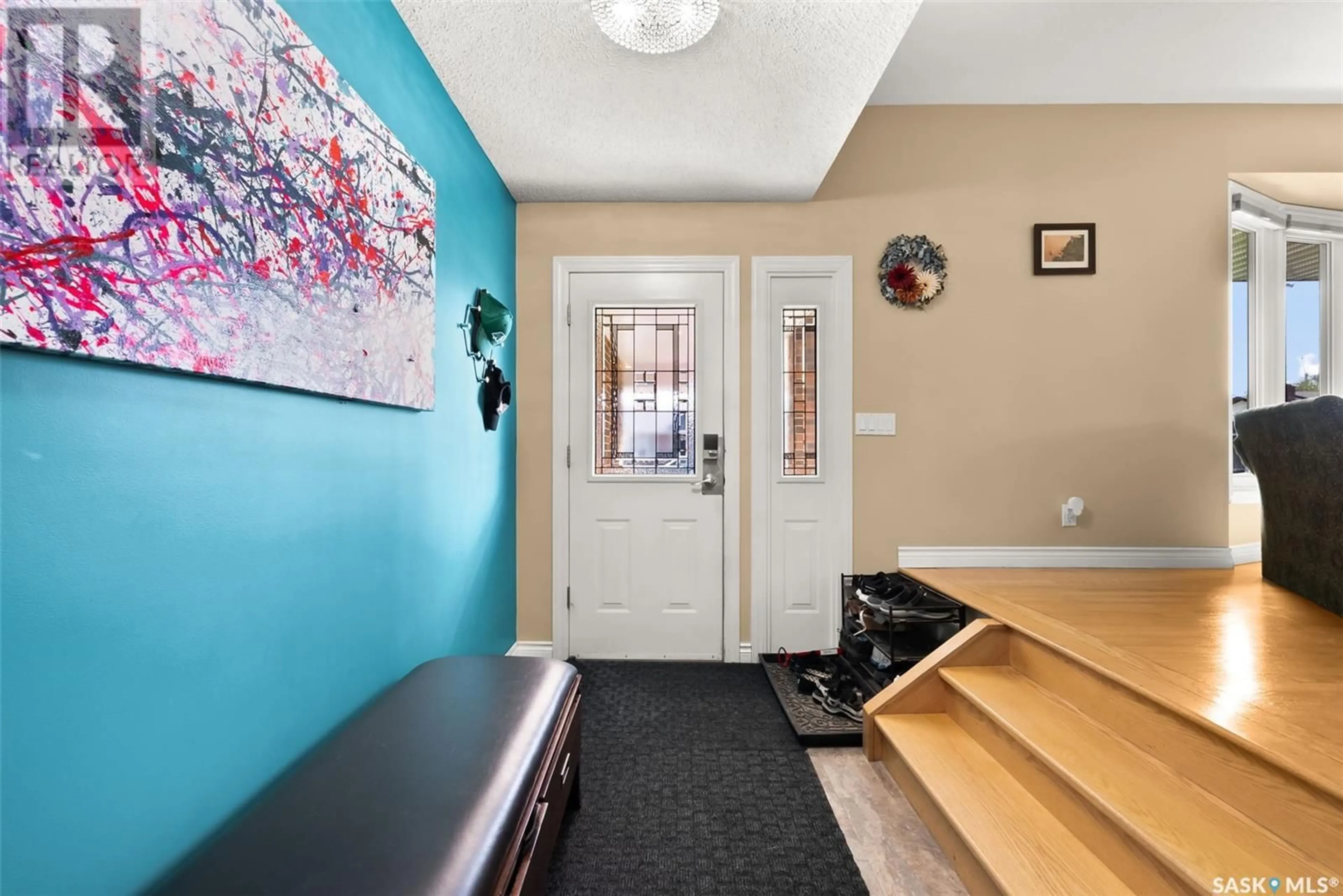Indoor entryway for 22 DALHOUSIE WAY, Regina Saskatchewan S4V0A2