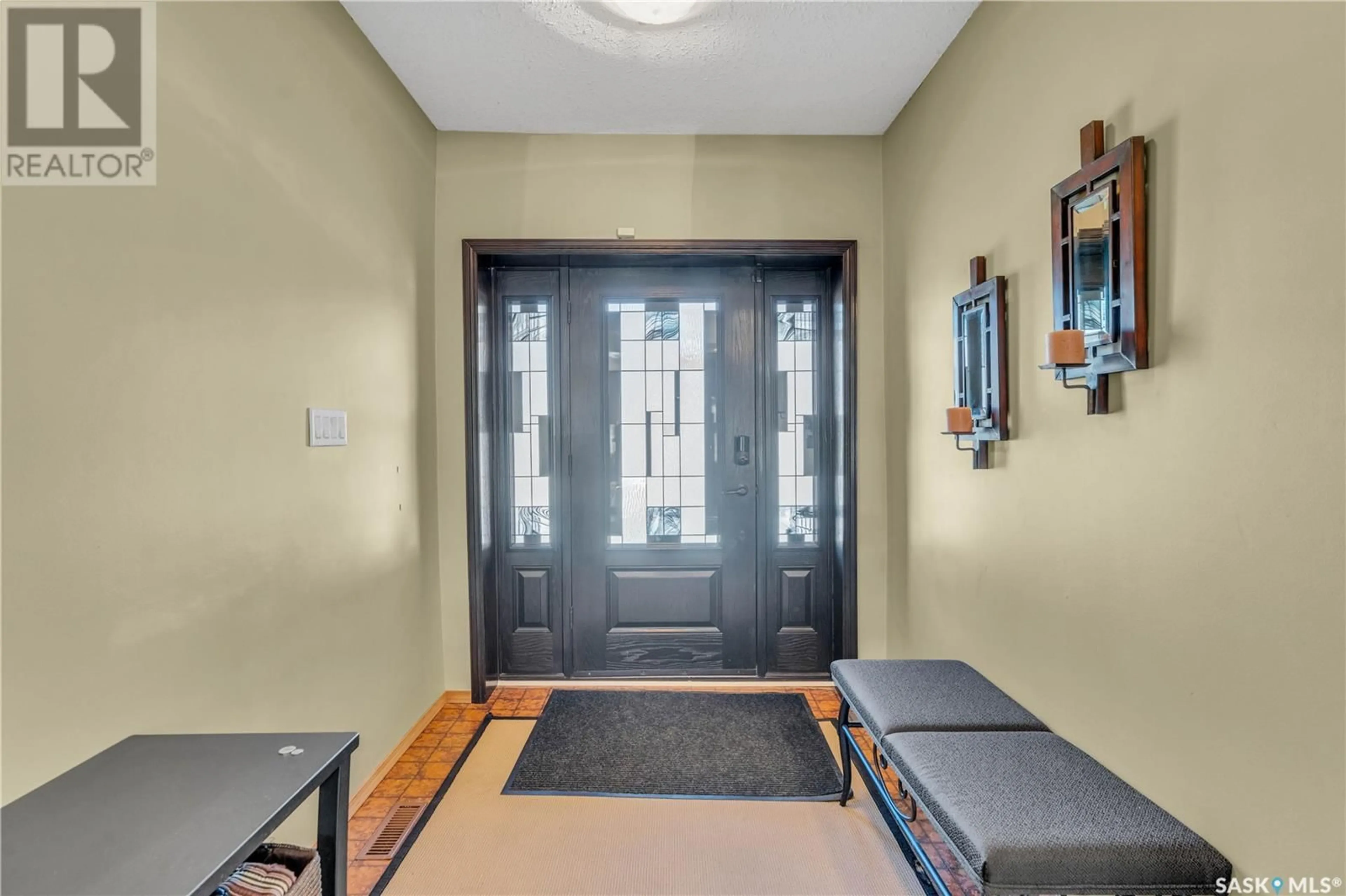 Indoor entryway for 1222 BAIRD STREET, Regina Saskatchewan S4X3B6
