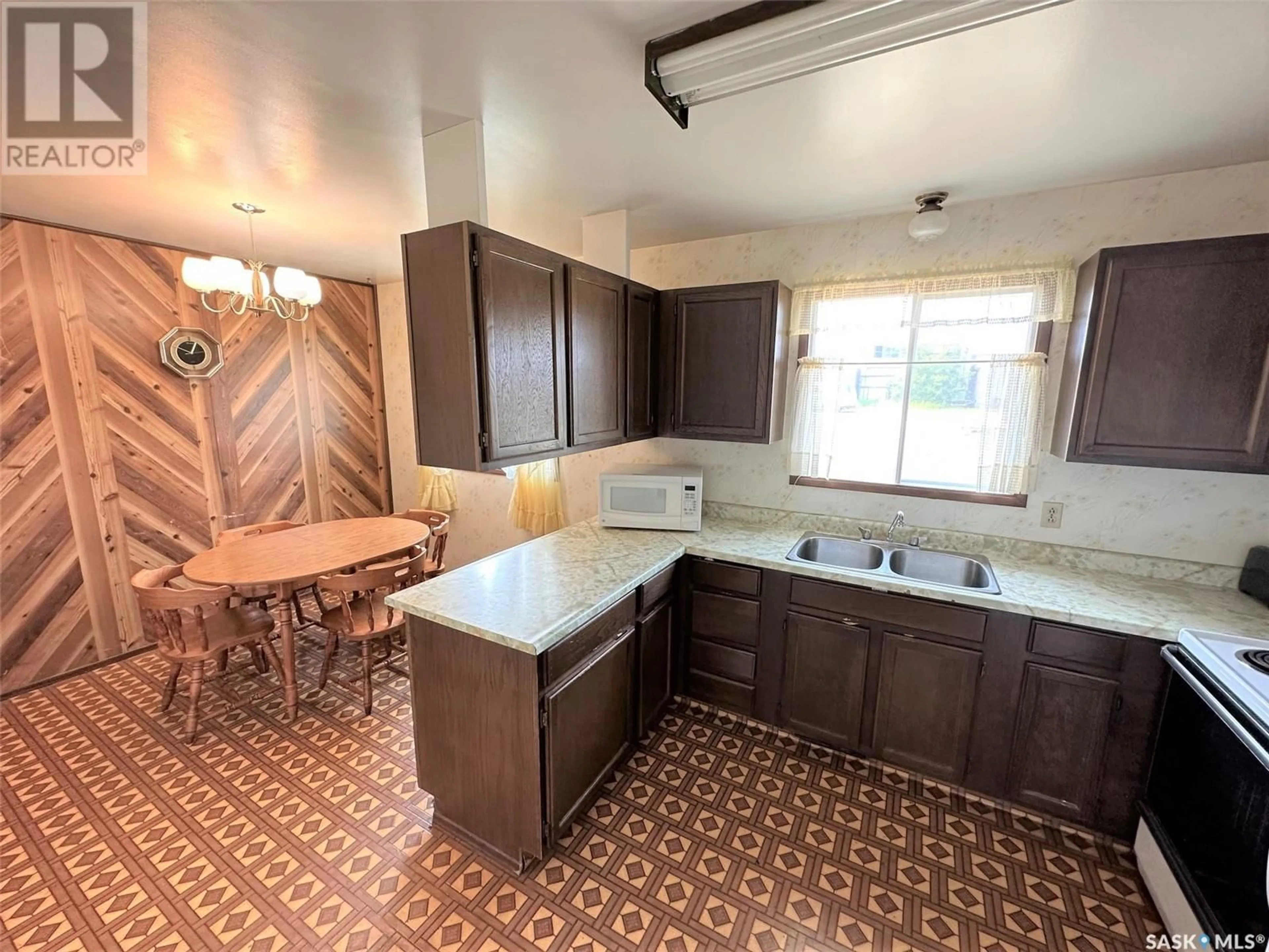Standard kitchen, ceramic/tile floor for 113 PRINCE STREET, Hudson Bay Saskatchewan S0E0Y0