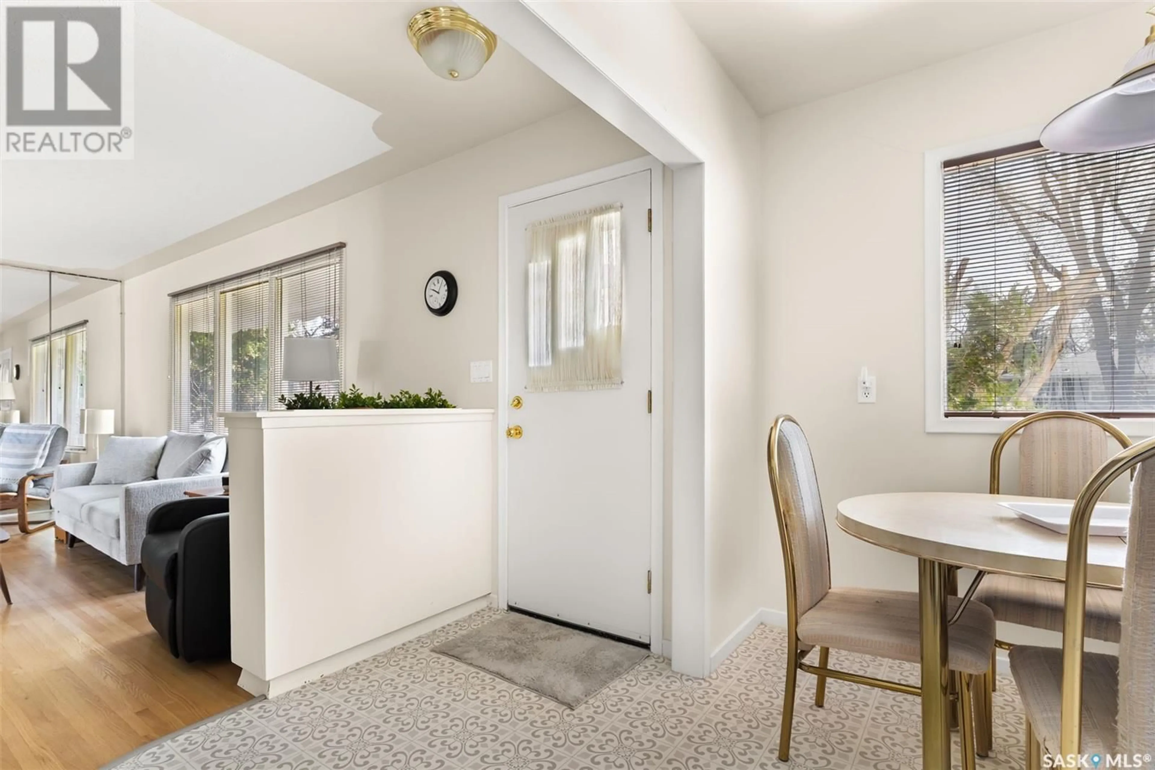 Indoor entryway for 96 MARSH CRESCENT, Regina Saskatchewan S4S5R6