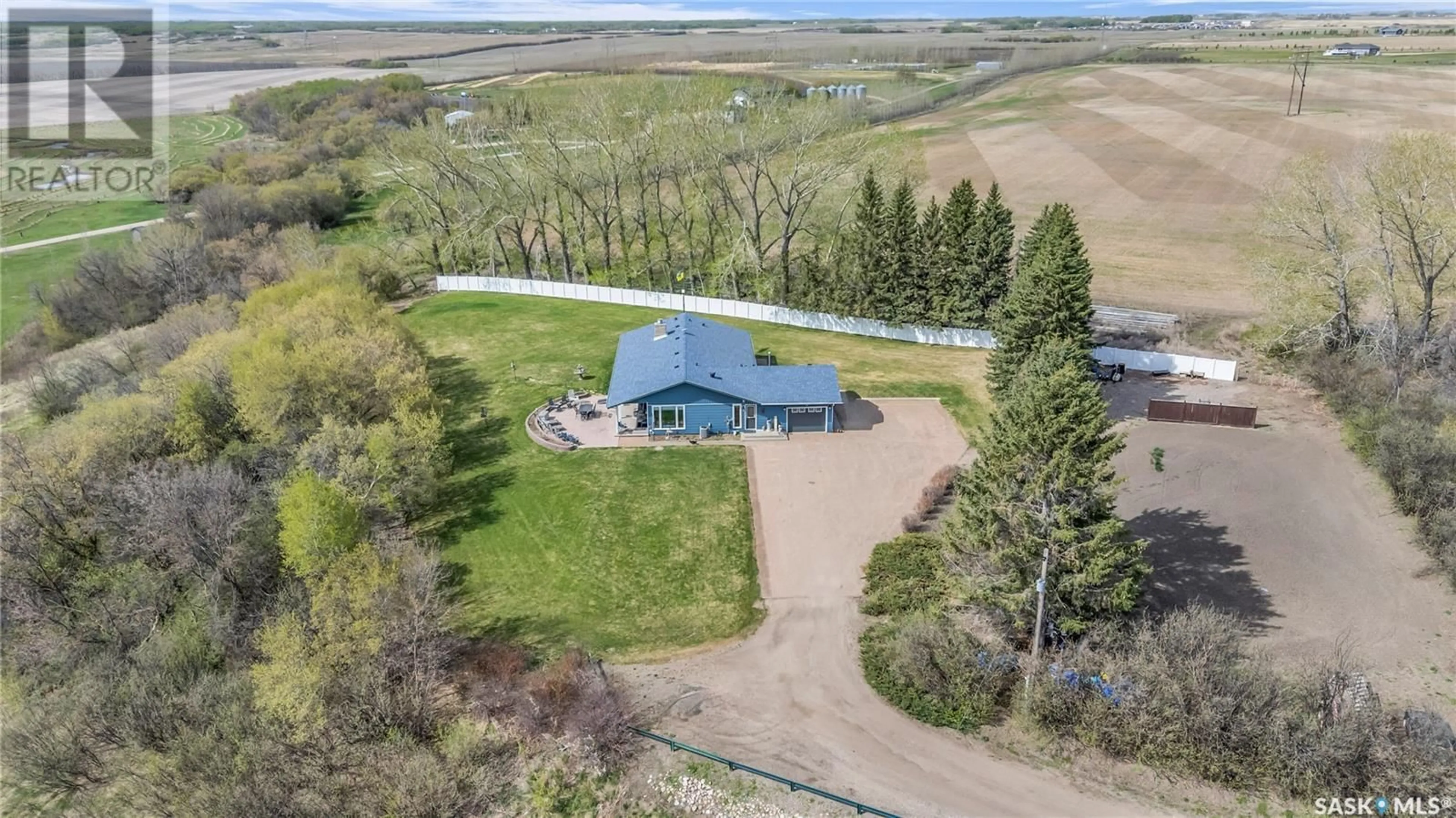 A pic from outside/outdoor area/front of a property/back of a property/a pic from drone, water/lake/river/ocean view for 225 VALLEY ROAD, Corman Park Rm No. 344 Saskatchewan S7K3J6