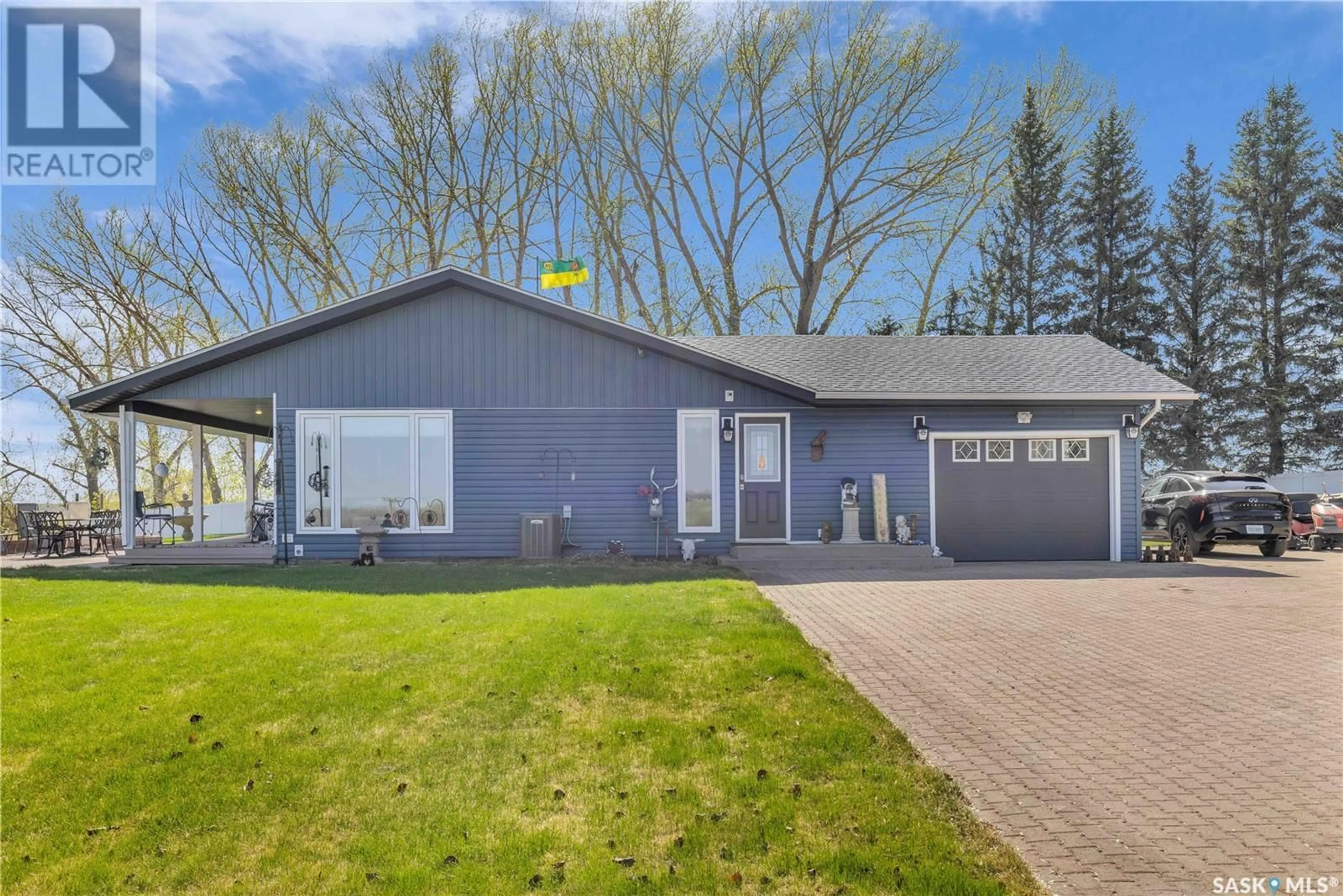 Home with vinyl exterior material, street for 225 VALLEY ROAD, Corman Park Rm No. 344 Saskatchewan S7K3J6