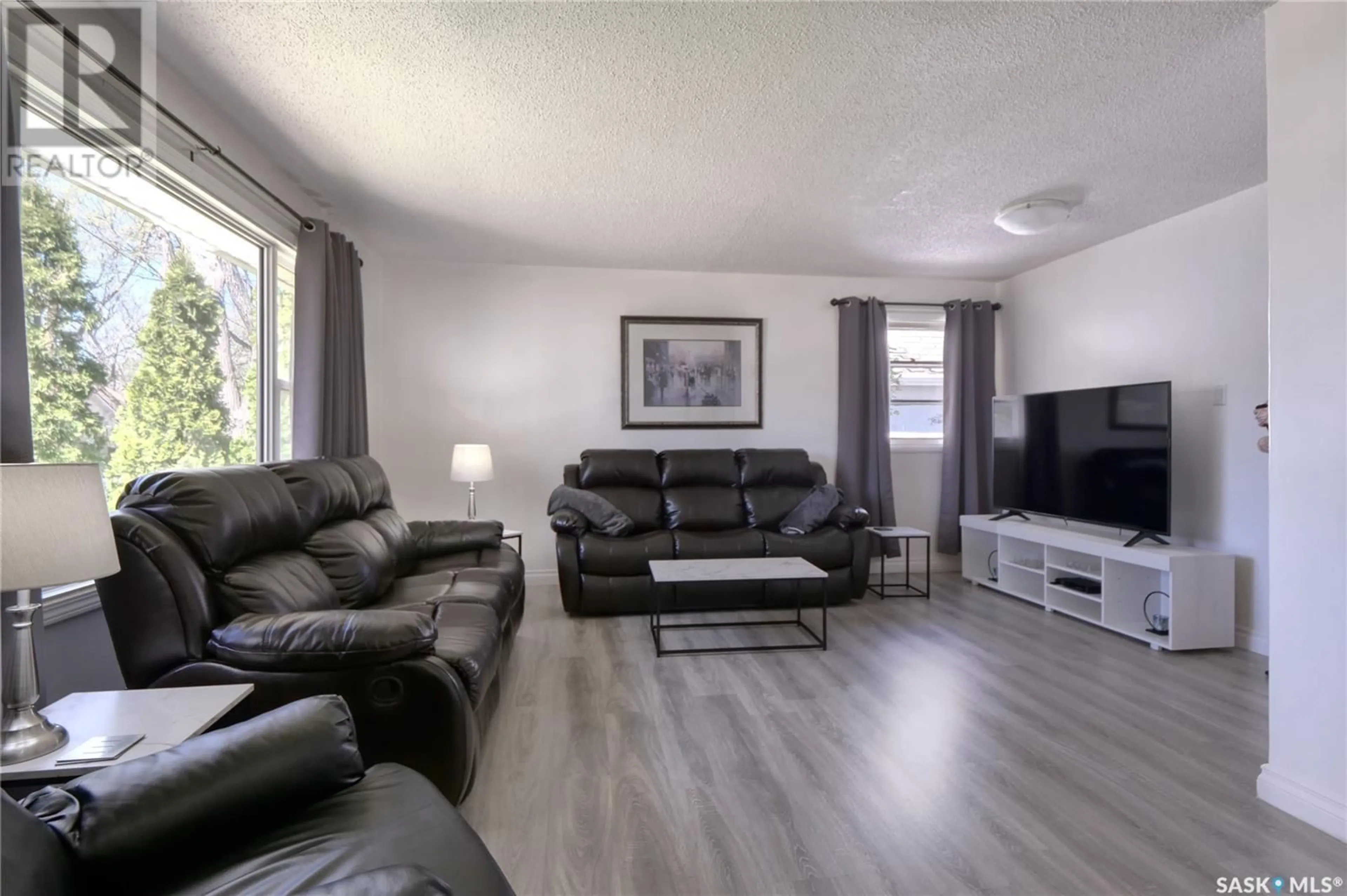 Living room with furniture, unknown for 1119 6TH AVENUE, Moose Jaw Saskatchewan S6H4A7