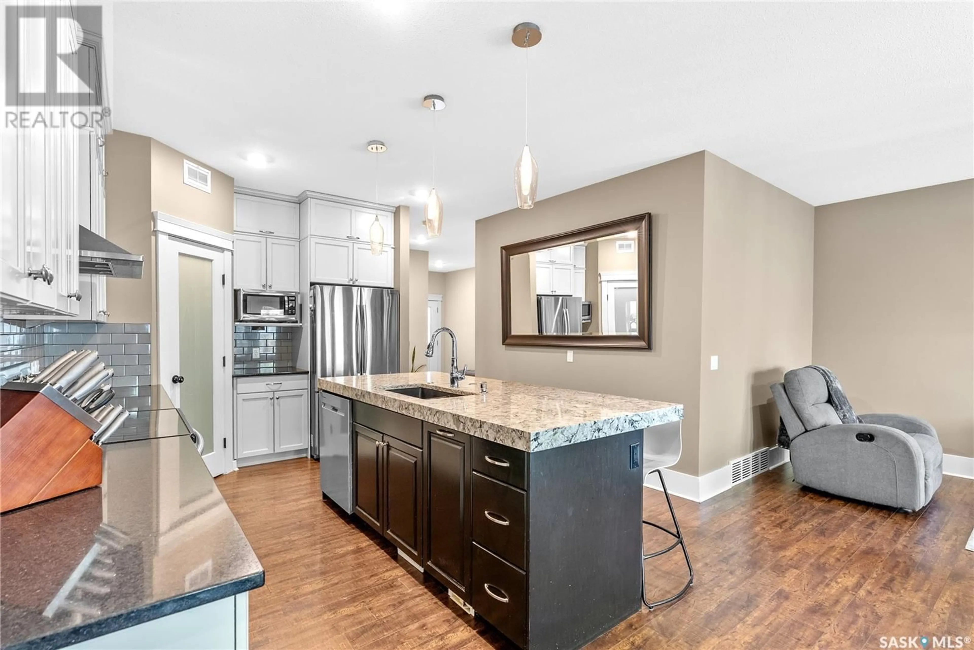 Open concept kitchen, ceramic/tile floor for 304B 111TH STREET, Saskatoon Saskatchewan S7N1T3