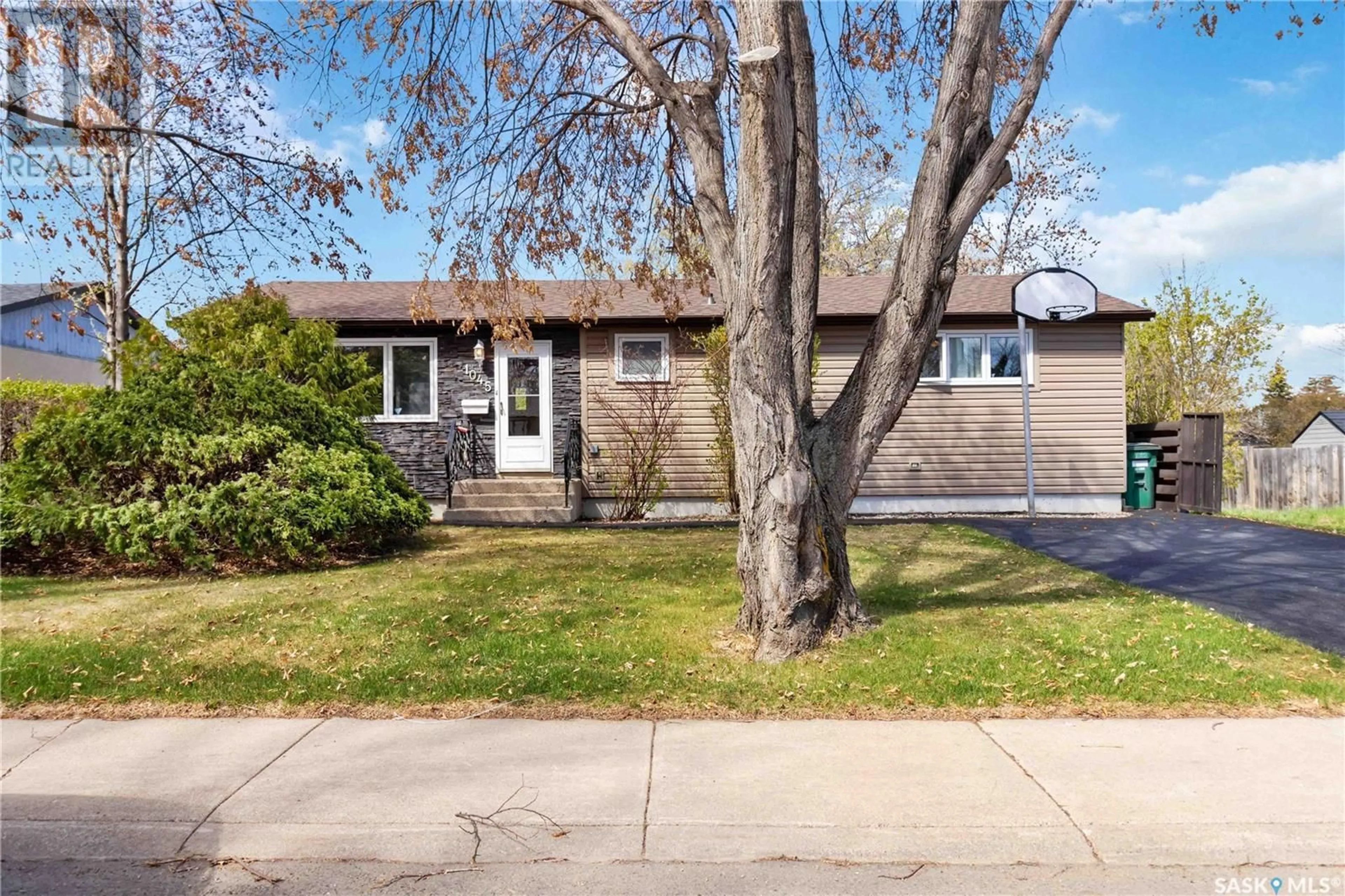 Unknown for 1045 MAHONEY AVENUE, Saskatoon Saskatchewan S7L3Z2