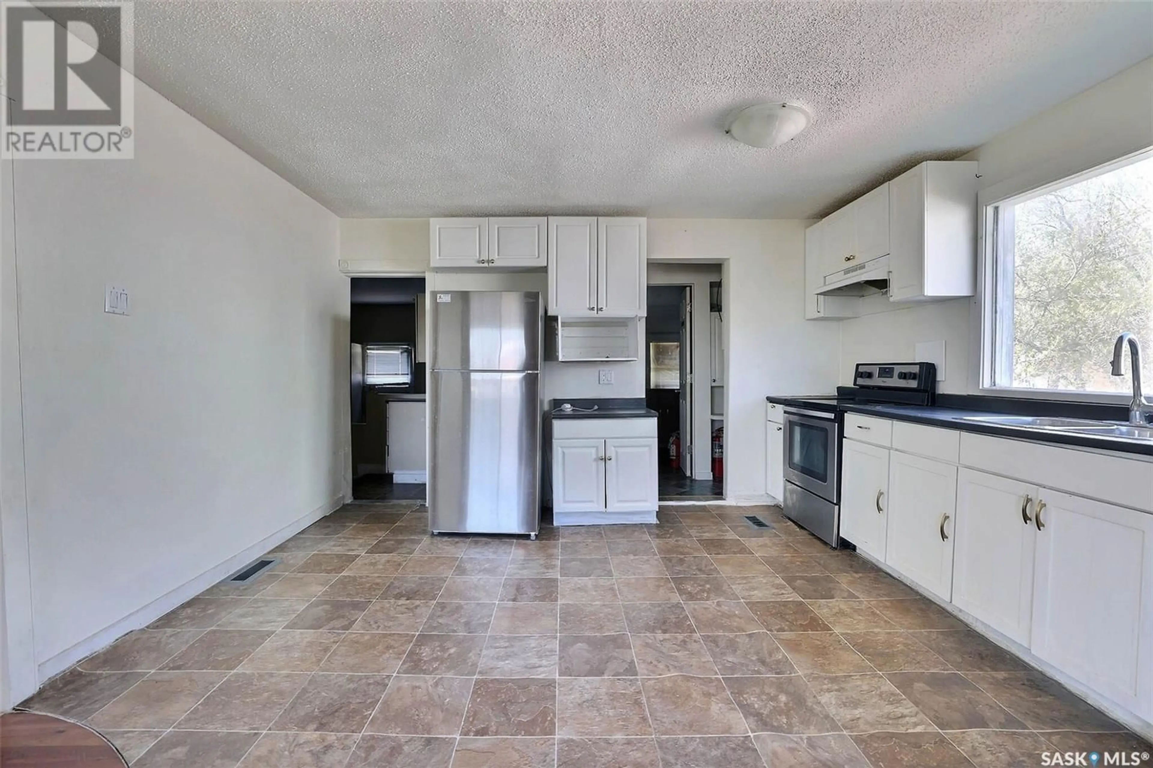 Standard kitchen, ceramic/tile floor for 1776 ALEXANDRA STREET, Regina Saskatchewan S4T4P2