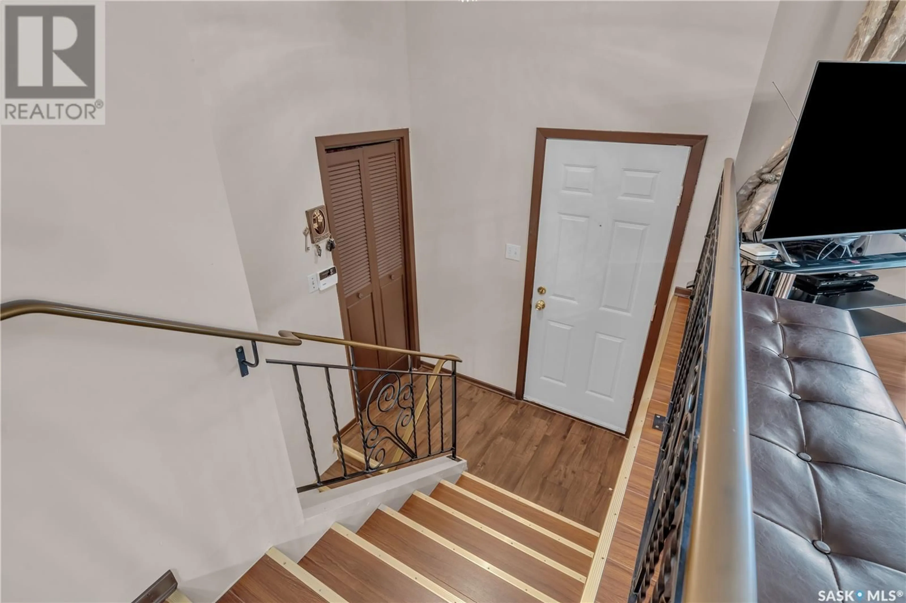 Unknown for 206 UPLAND DRIVE, Regina Saskatchewan S4T5H4
