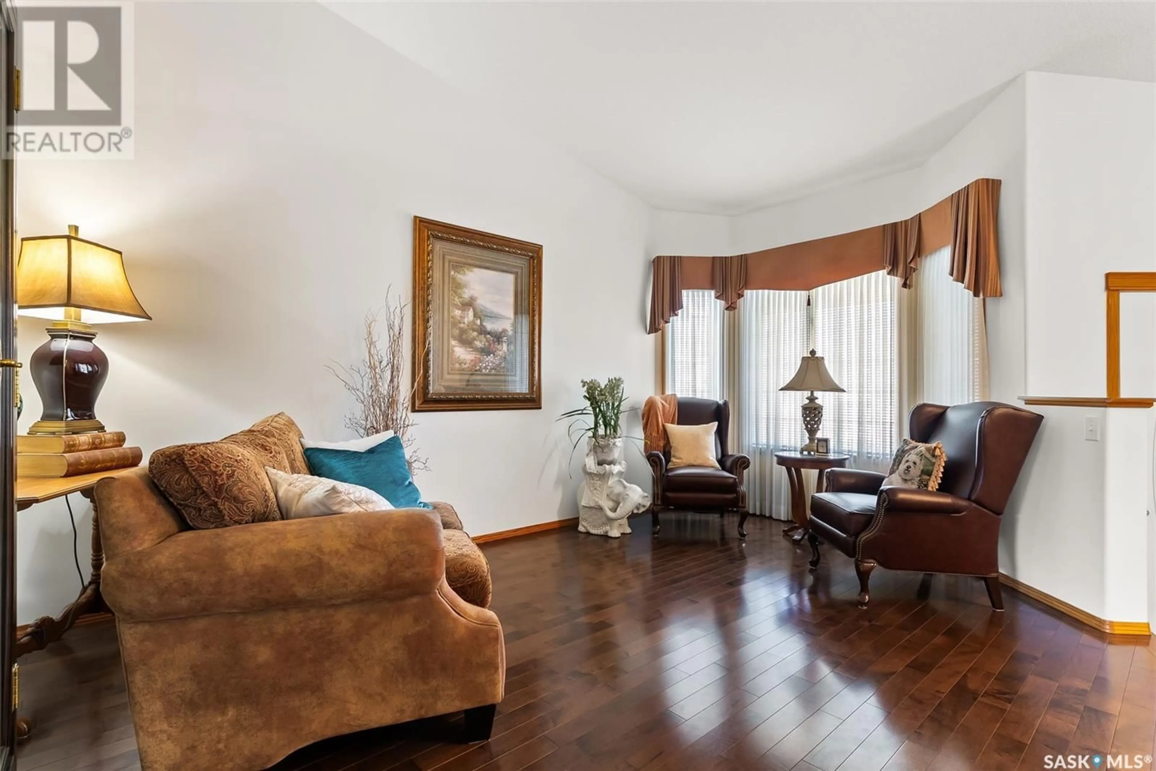 Living room with furniture, unknown for 10555 WASCANA ESTATES, Regina Saskatchewan S4V2X1