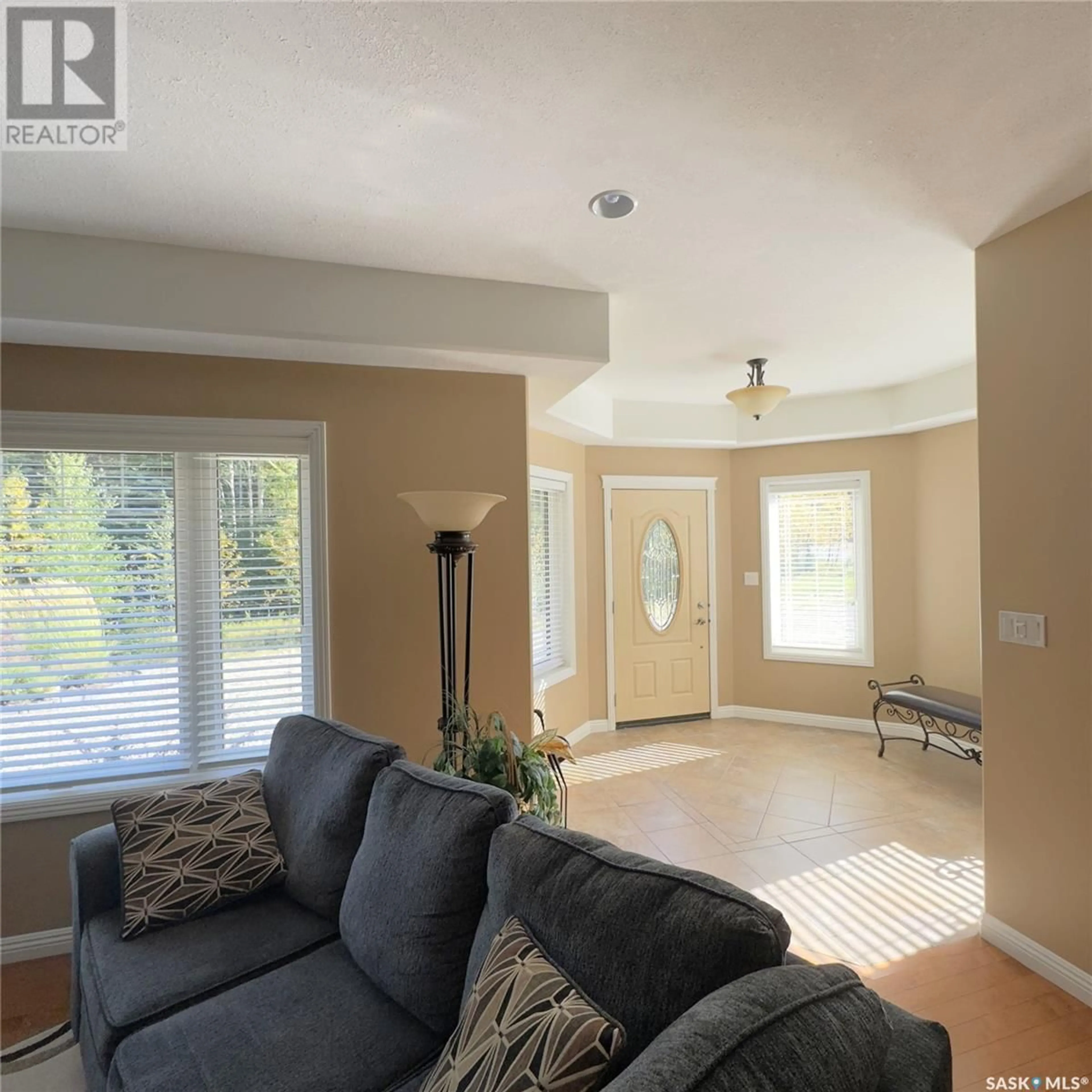 Living room with furniture, unknown for 82 ESTATES DRIVE, Elk Ridge Saskatchewan S0J0N0