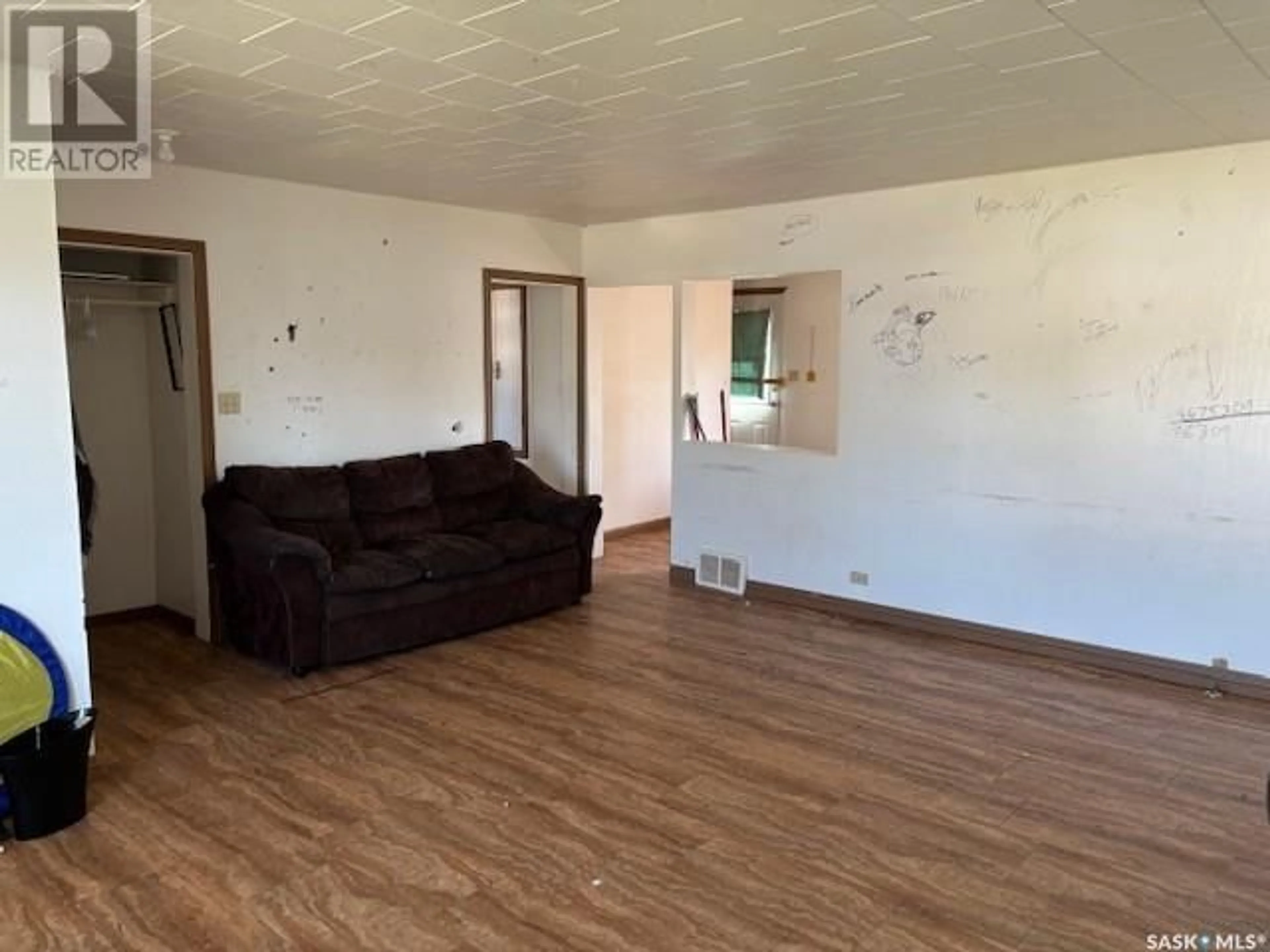 A pic of a room for 217 FOURTH AVENUE, Canora Saskatchewan S0A0L0