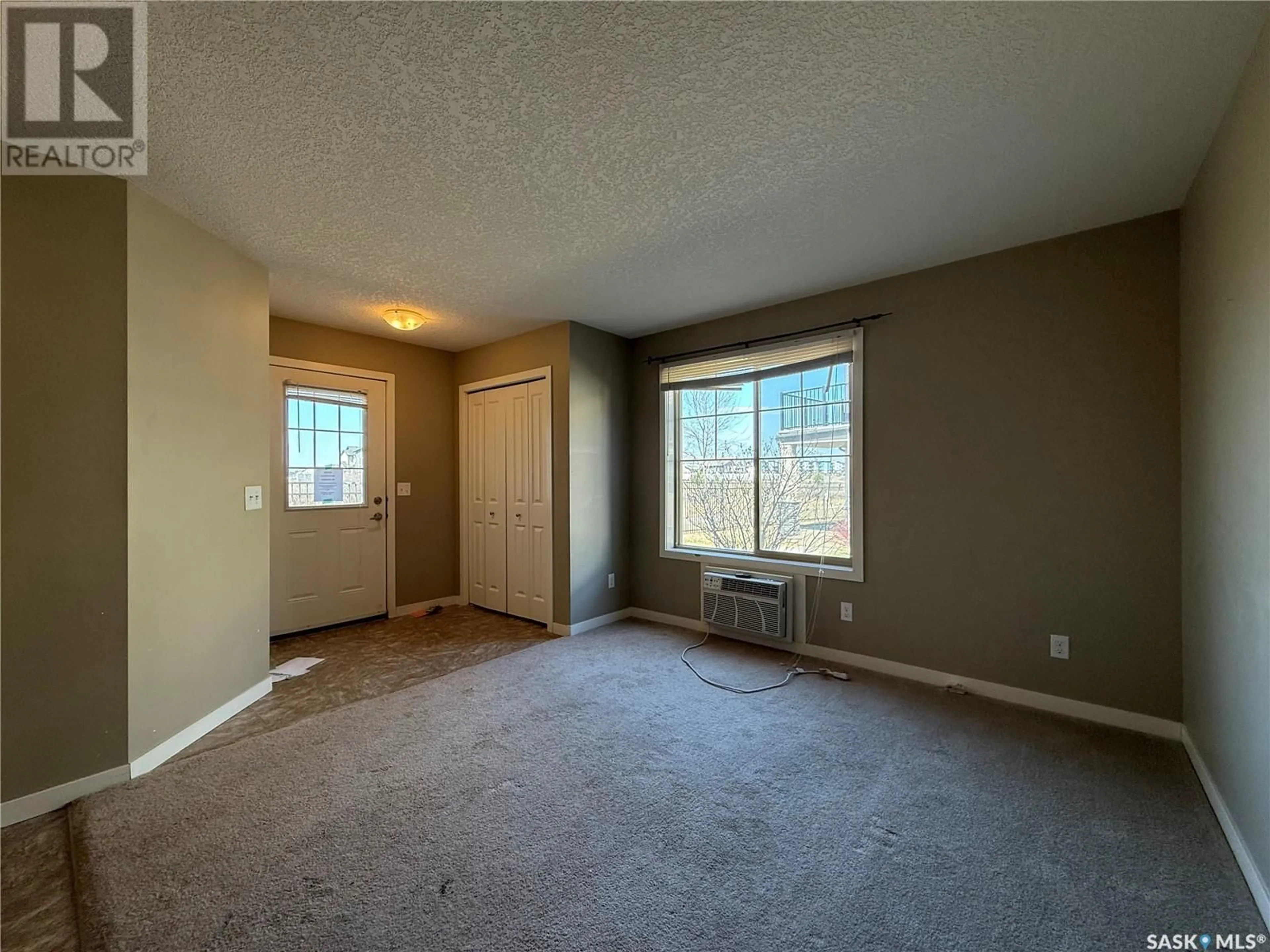 A pic of a room for 150 5071 JAMES HILL ROAD, Regina Saskatchewan S4W0B9