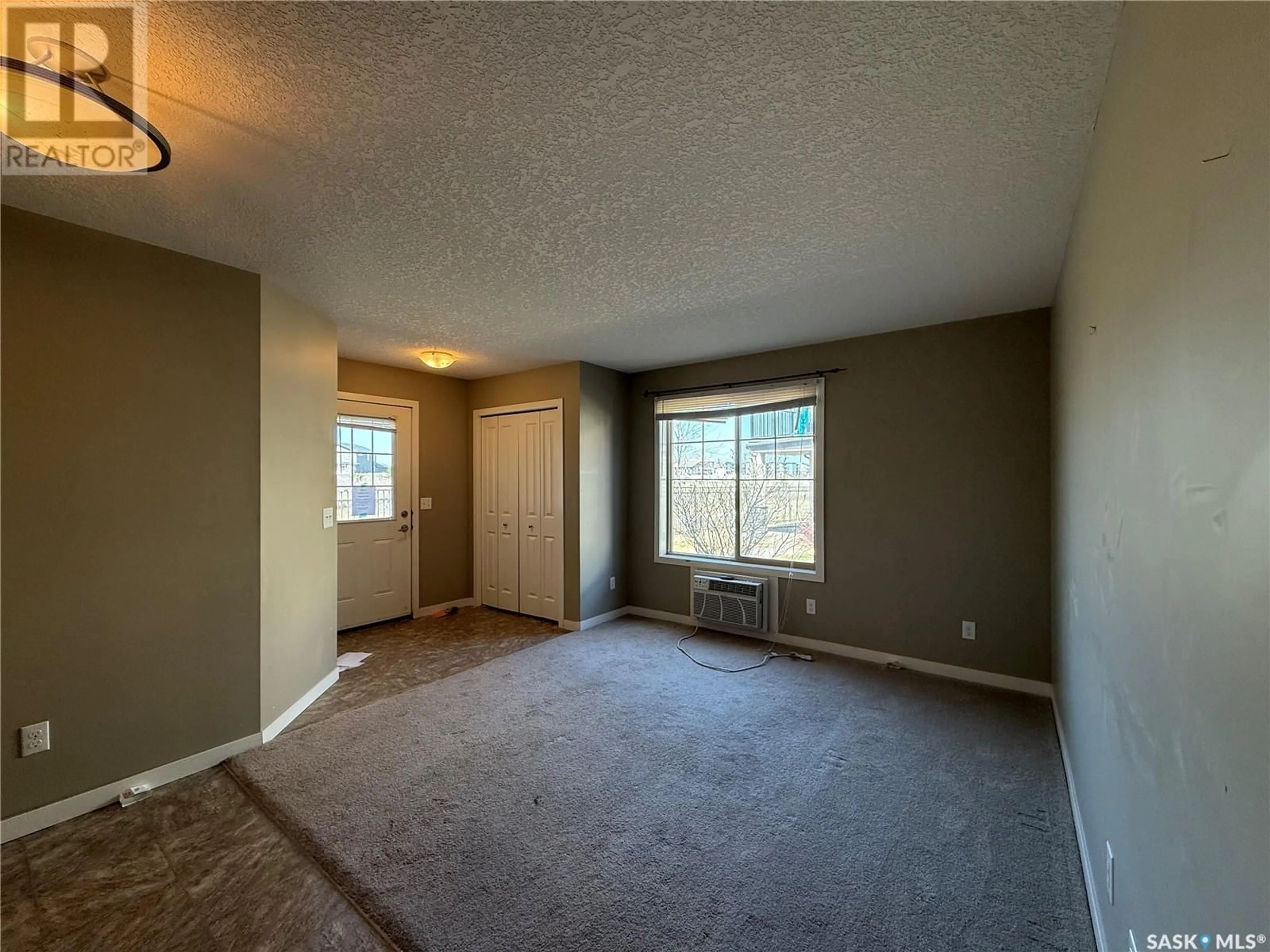 A pic of a room for 150 5071 JAMES HILL ROAD, Regina Saskatchewan S4W0B9