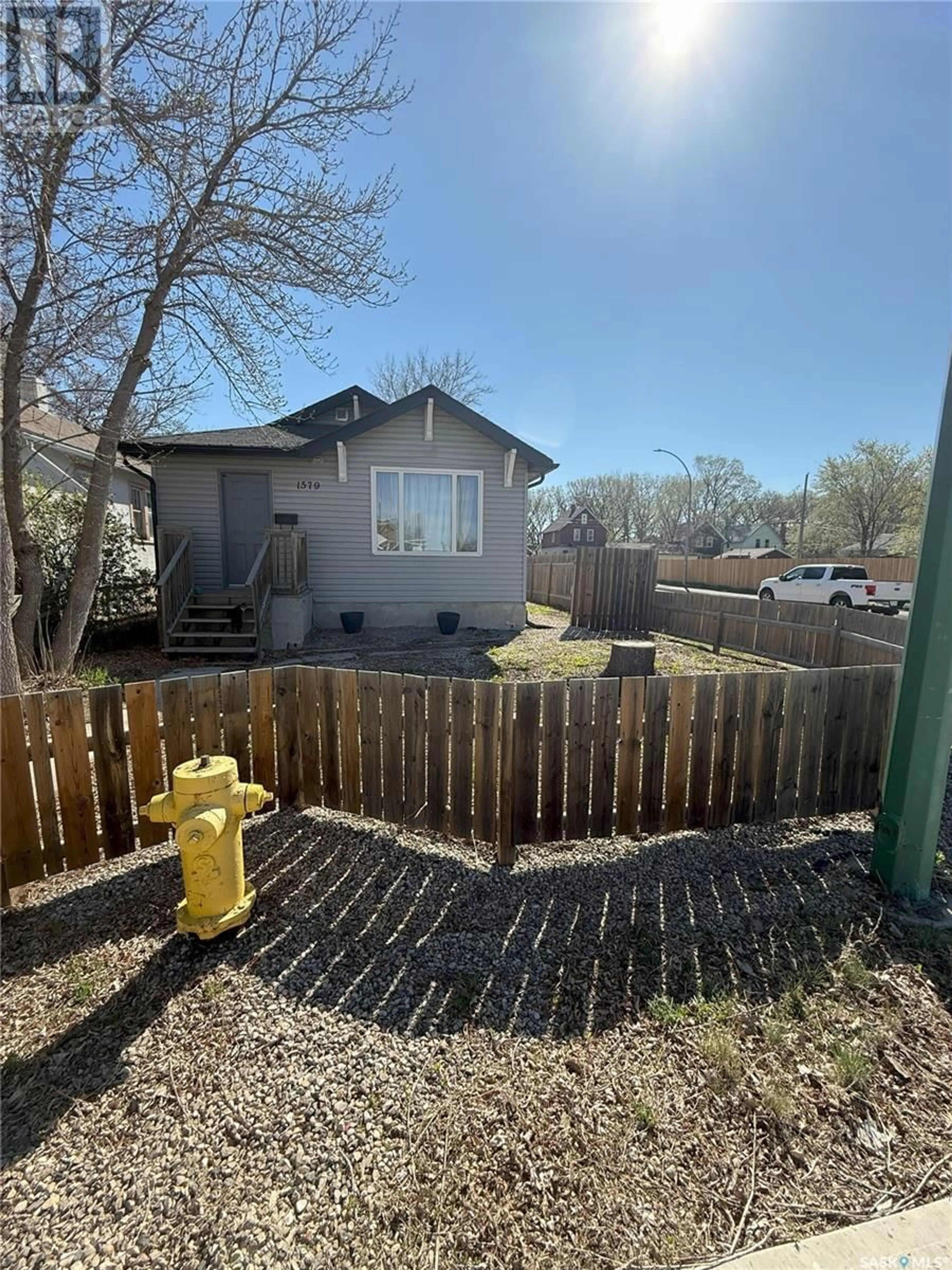 A pic from outside/outdoor area/front of a property/back of a property/a pic from drone, street for 1579 MONTAGUE STREET, Regina Saskatchewan S4T3J4