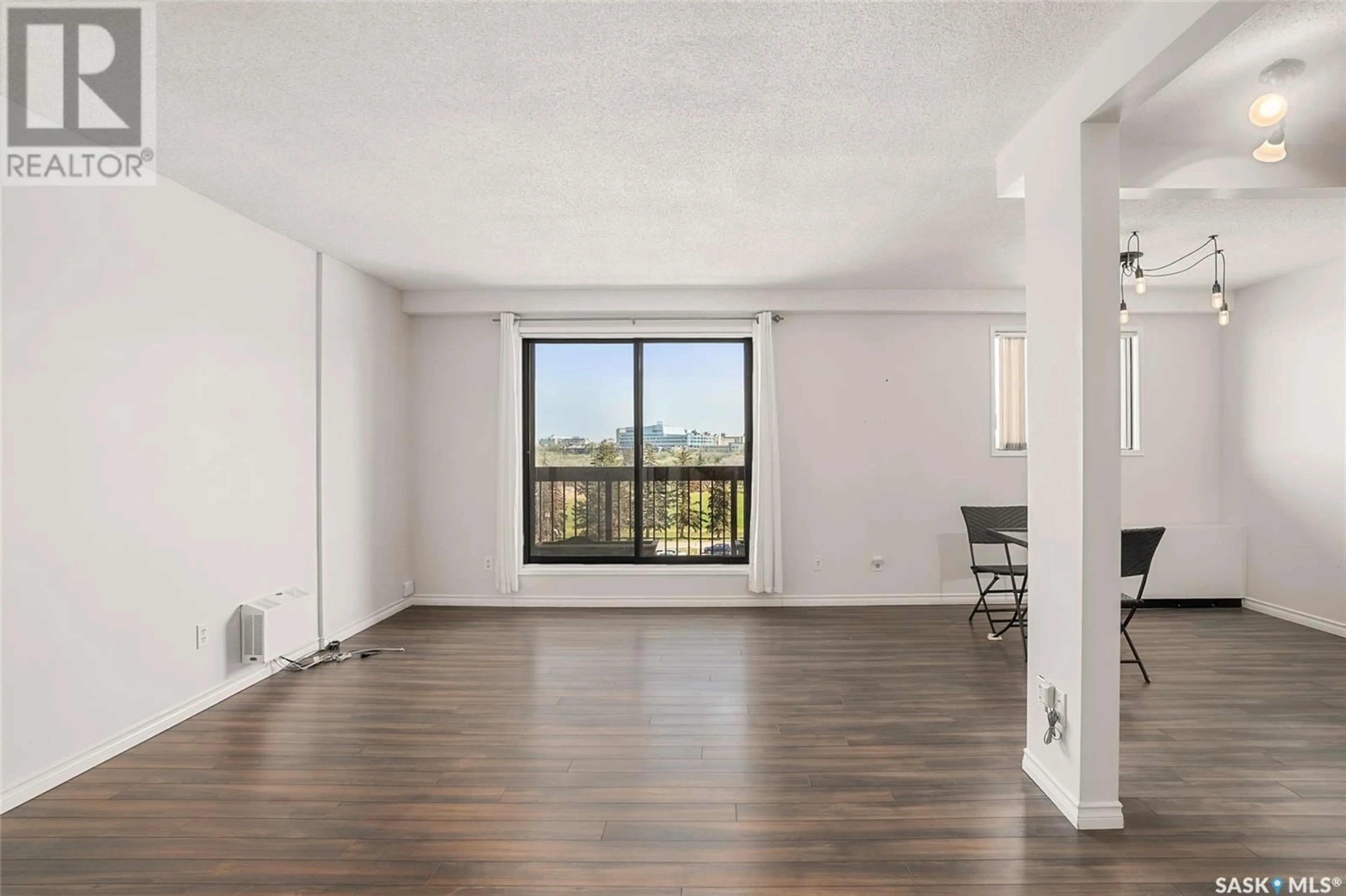 A pic of a room for N - 801 430 5TH AVENUE, Saskatoon Saskatchewan S7K6Z1
