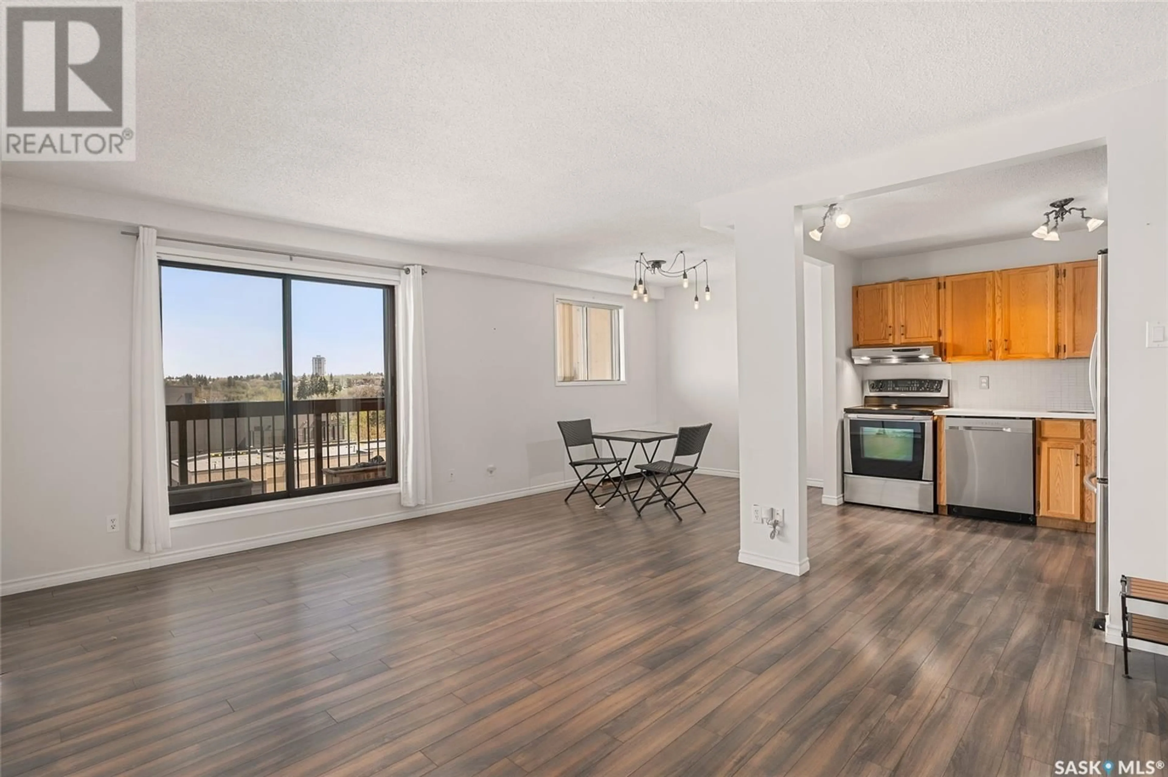 A pic of a room for N - 801 430 5TH AVENUE, Saskatoon Saskatchewan S7K6Z1
