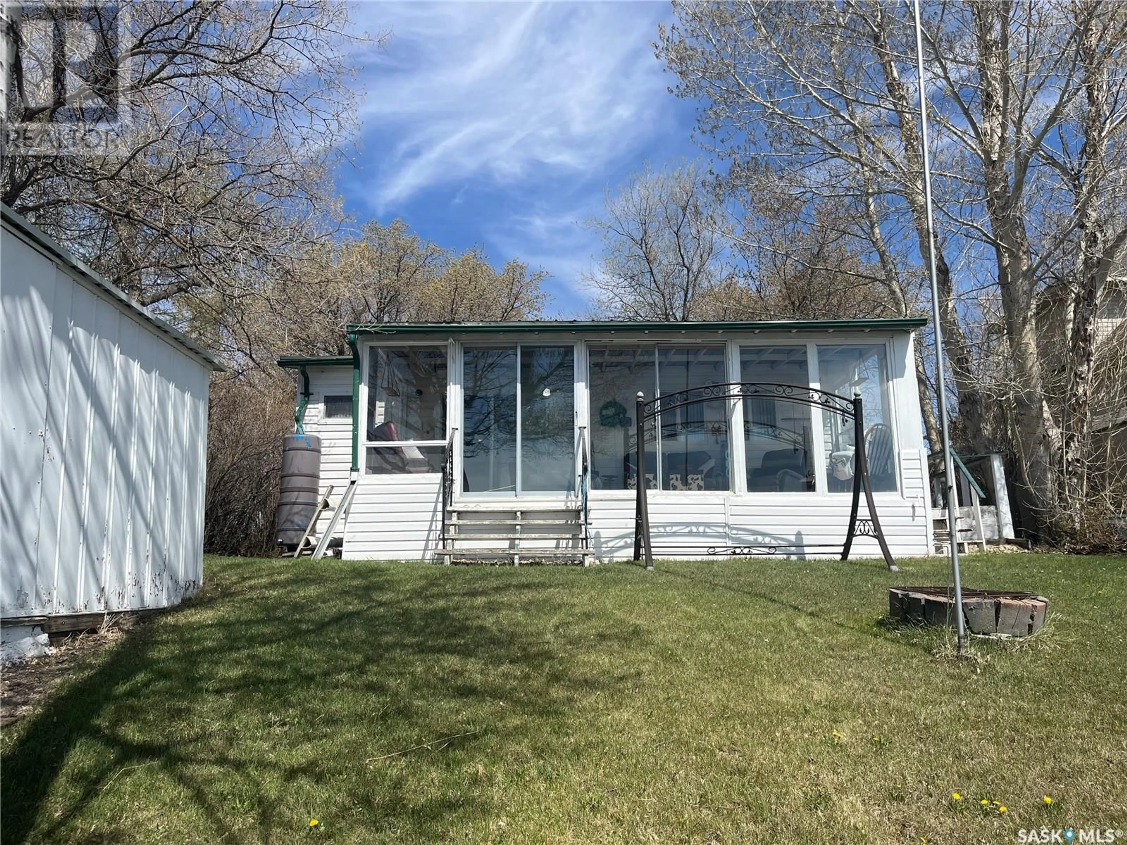 Home with vinyl exterior material, unknown for 46 STONEY LAKE ROAD, Humboldt Lake Saskatchewan S0K2A0