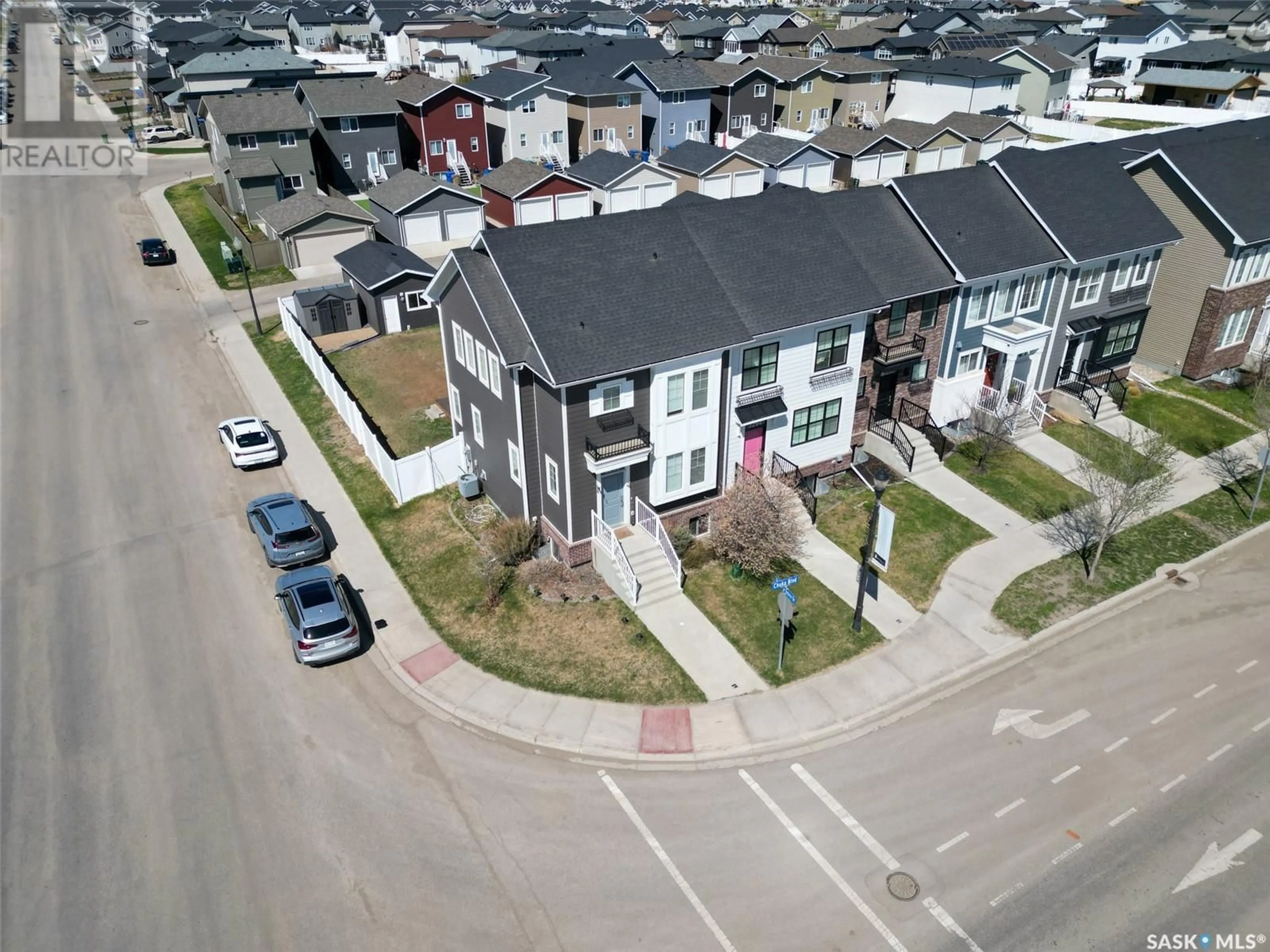 A pic from outside/outdoor area/front of a property/back of a property/a pic from drone, street for 3298 CHUKA BOULEVARD, Regina Saskatchewan S4V3S6