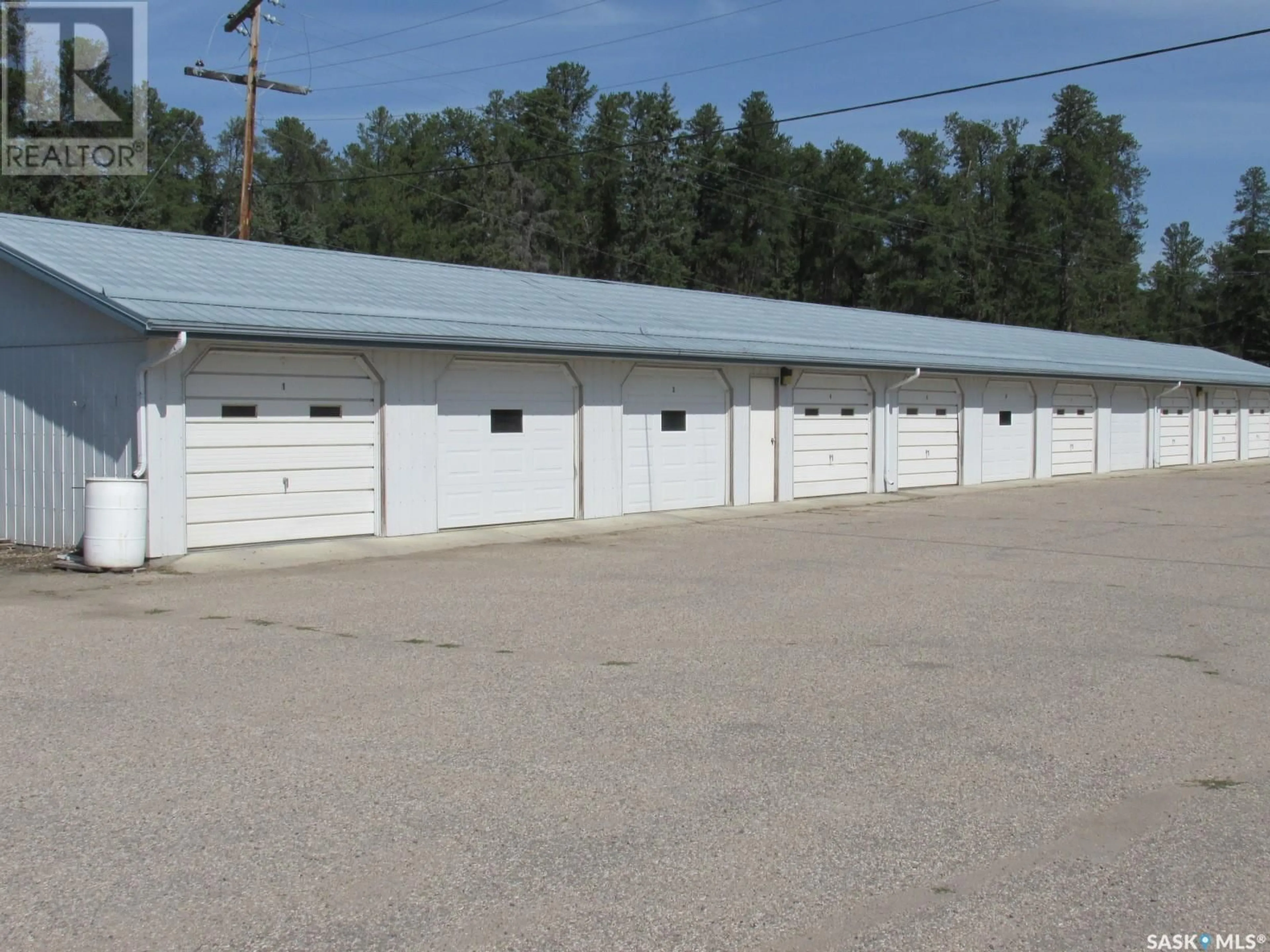 Indoor garage for 102 - 306 102 MANOR DRIVE, Nipawin Saskatchewan S0E1E0