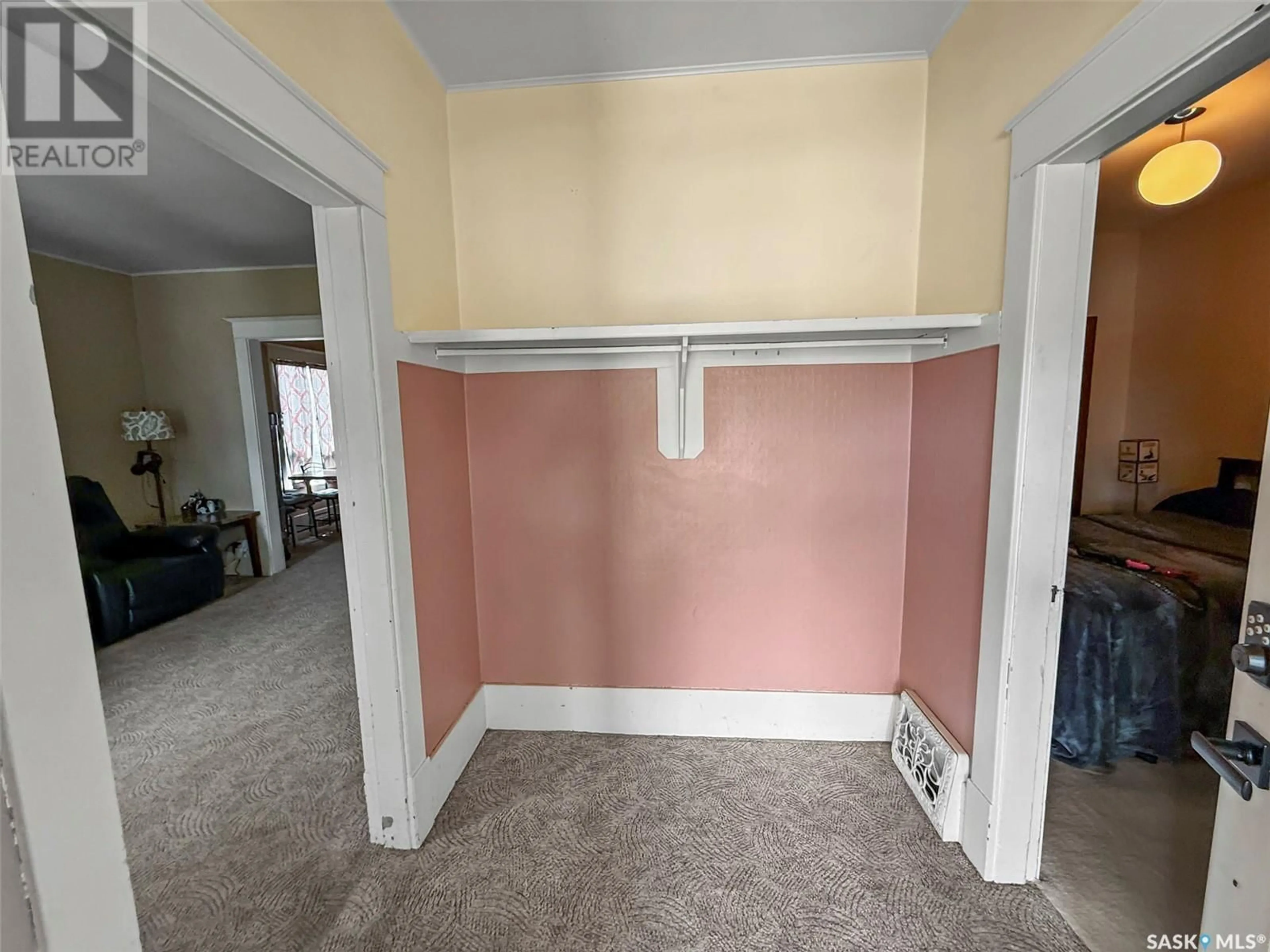 A pic of a room for 430 4TH AVENUE, Swift Current Saskatchewan S9H0V3
