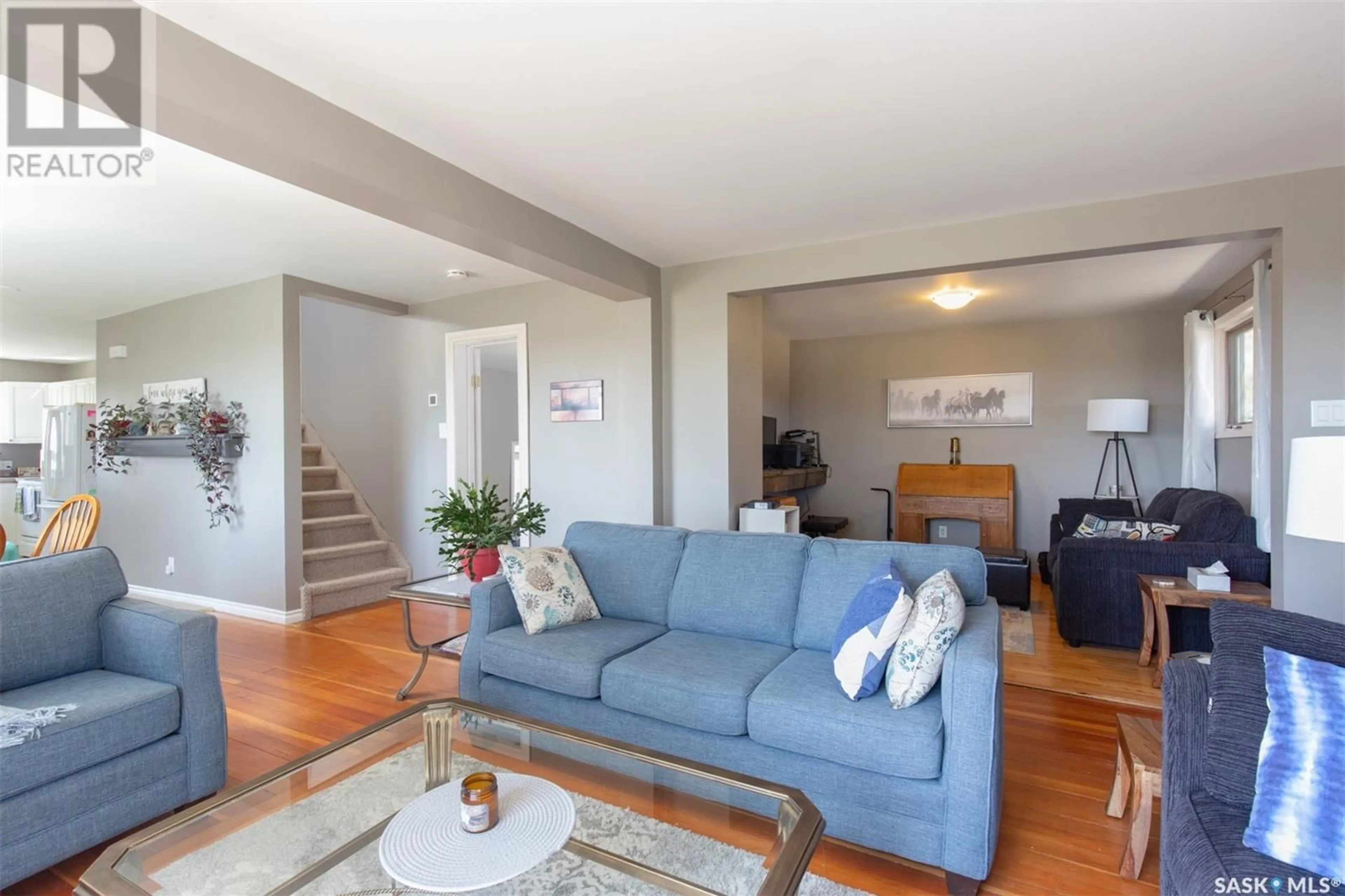Living room with furniture, unknown for 820 SKIPTON ROAD, Moose Jaw Saskatchewan S6H5T7