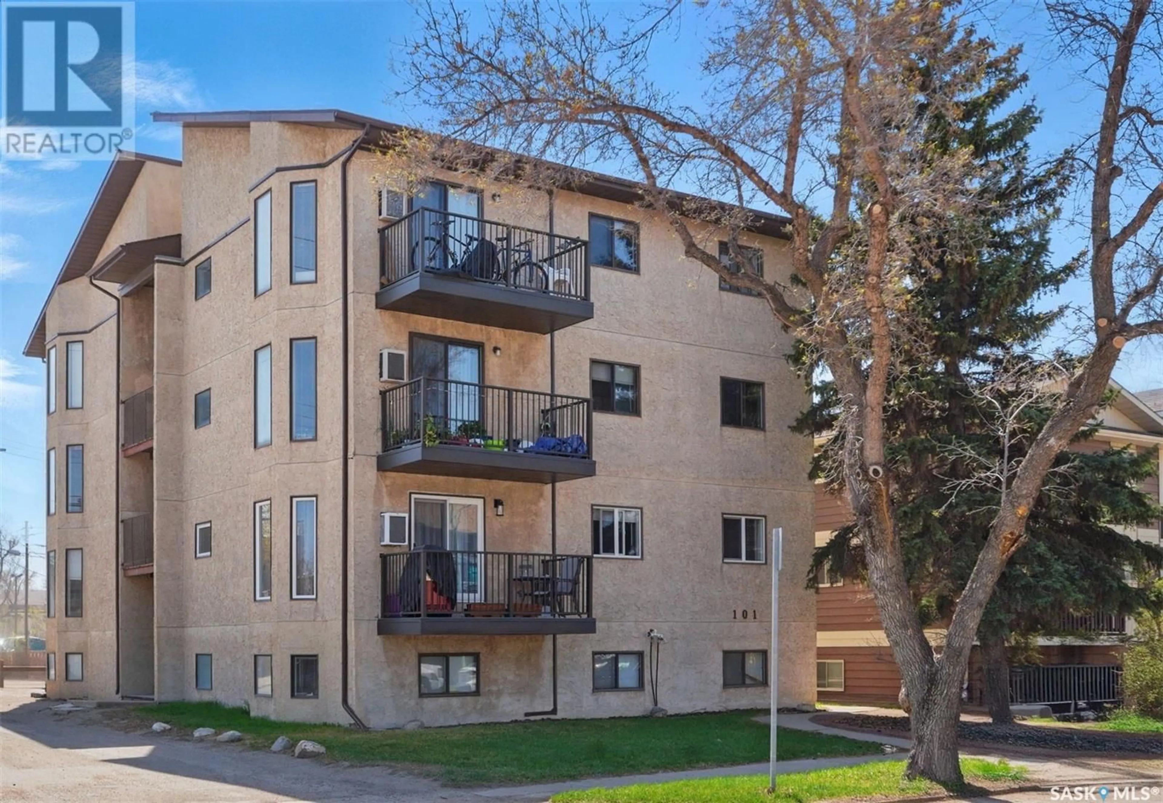 Patio, street for 6 101 110TH STREET, Saskatoon Saskatchewan S7N1S1