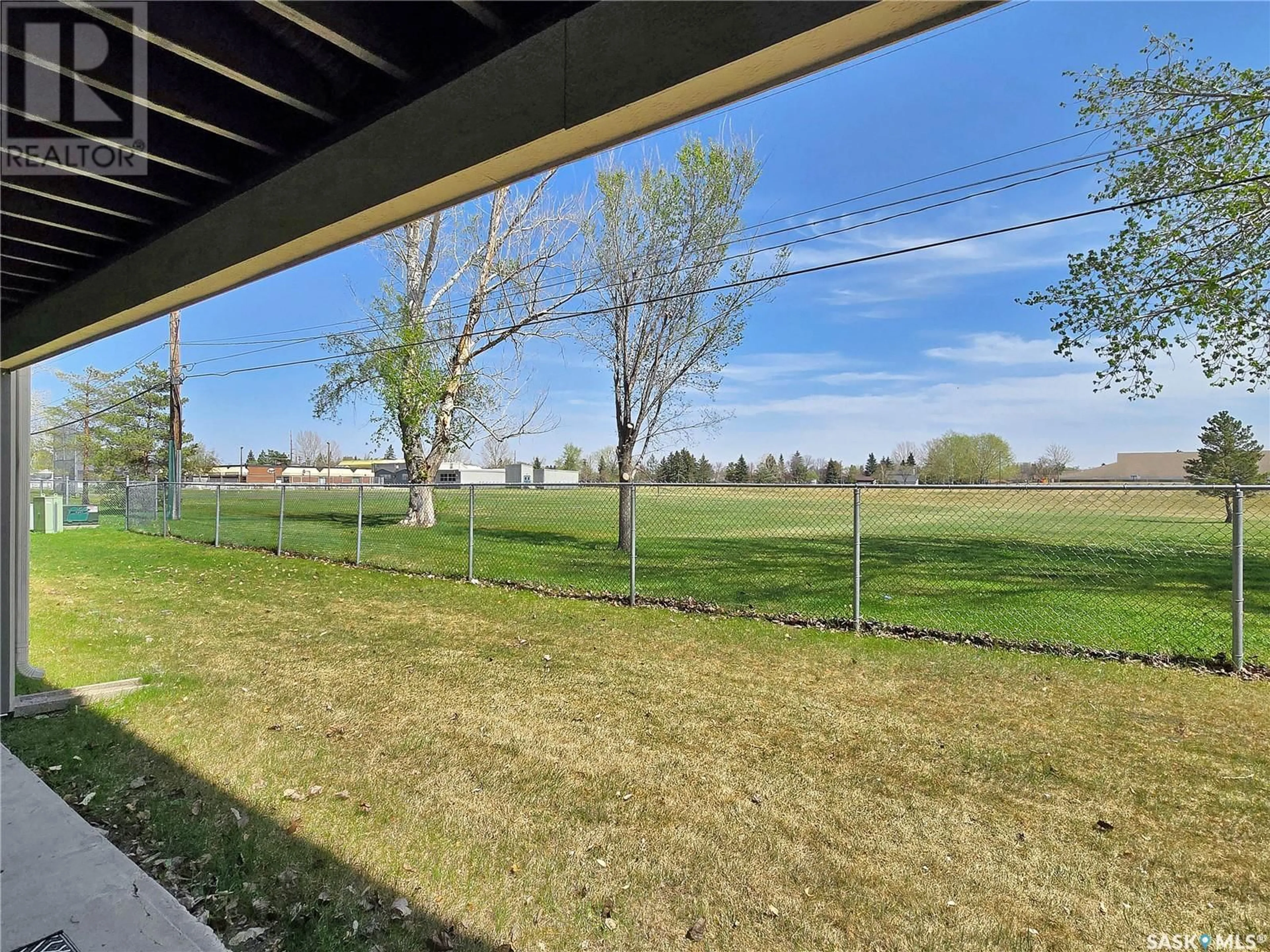 Patio, unknown for E - 1615 425 115TH STREET, Saskatoon Saskatchewan S7N2E5