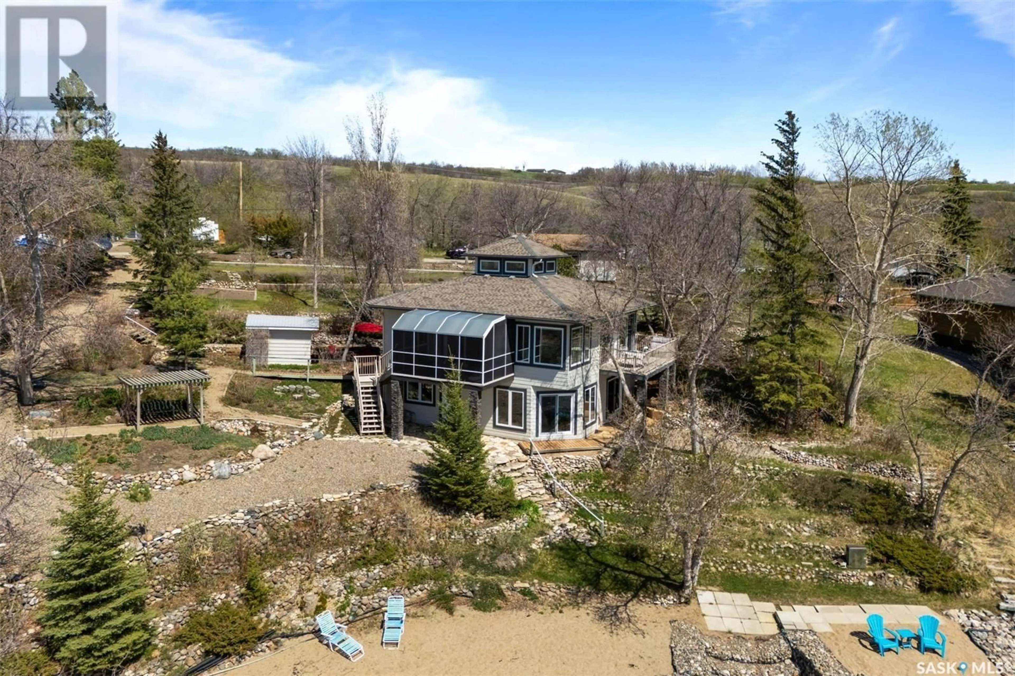 A pic from outside/outdoor area/front of a property/back of a property/a pic from drone, building for 113 & 115 LAKESHORE DRIVE, Kannata Valley Saskatchewan S0G4L0