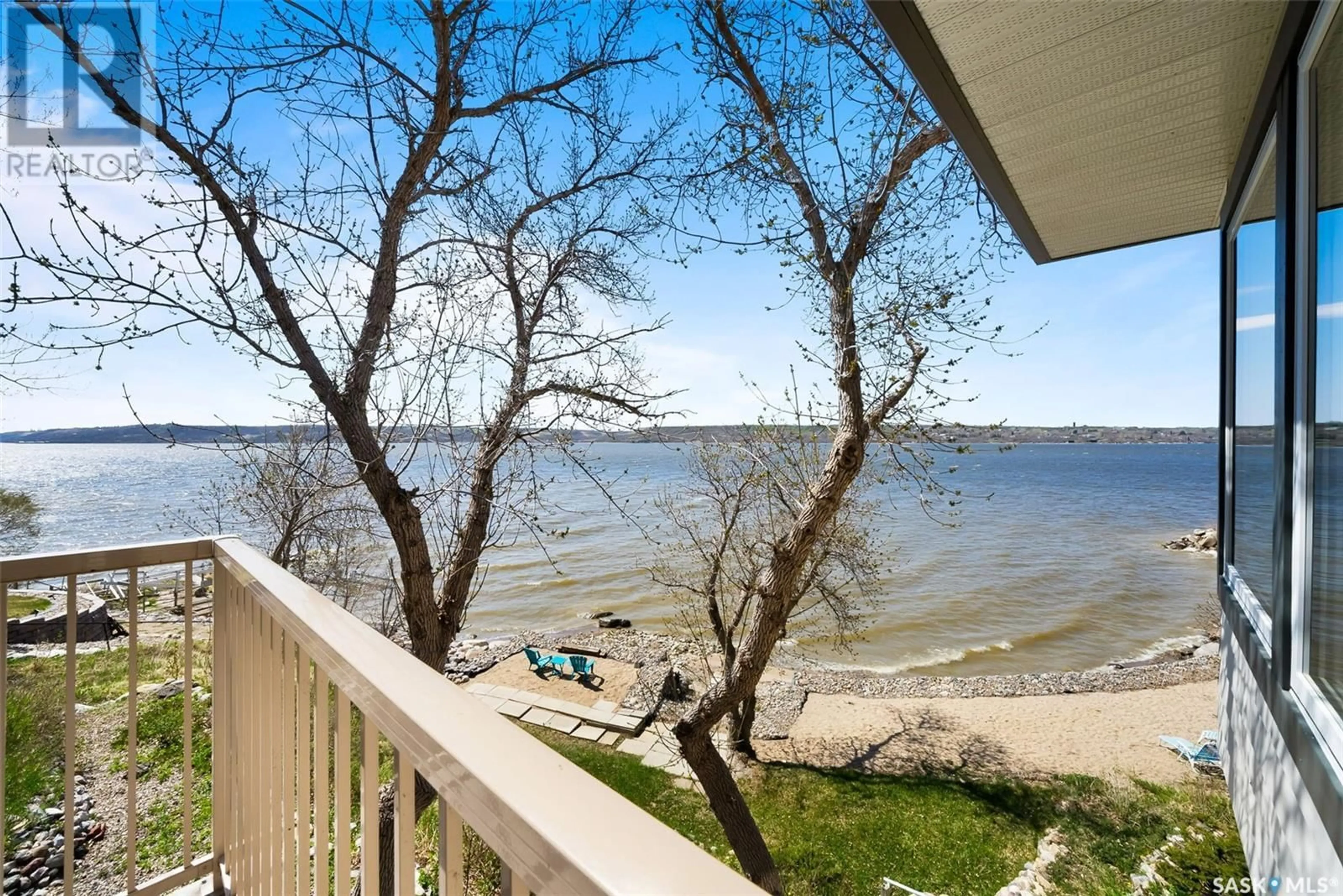 Patio, water/lake/river/ocean view for 113 & 115 LAKESHORE DRIVE, Kannata Valley Saskatchewan S0G4L0