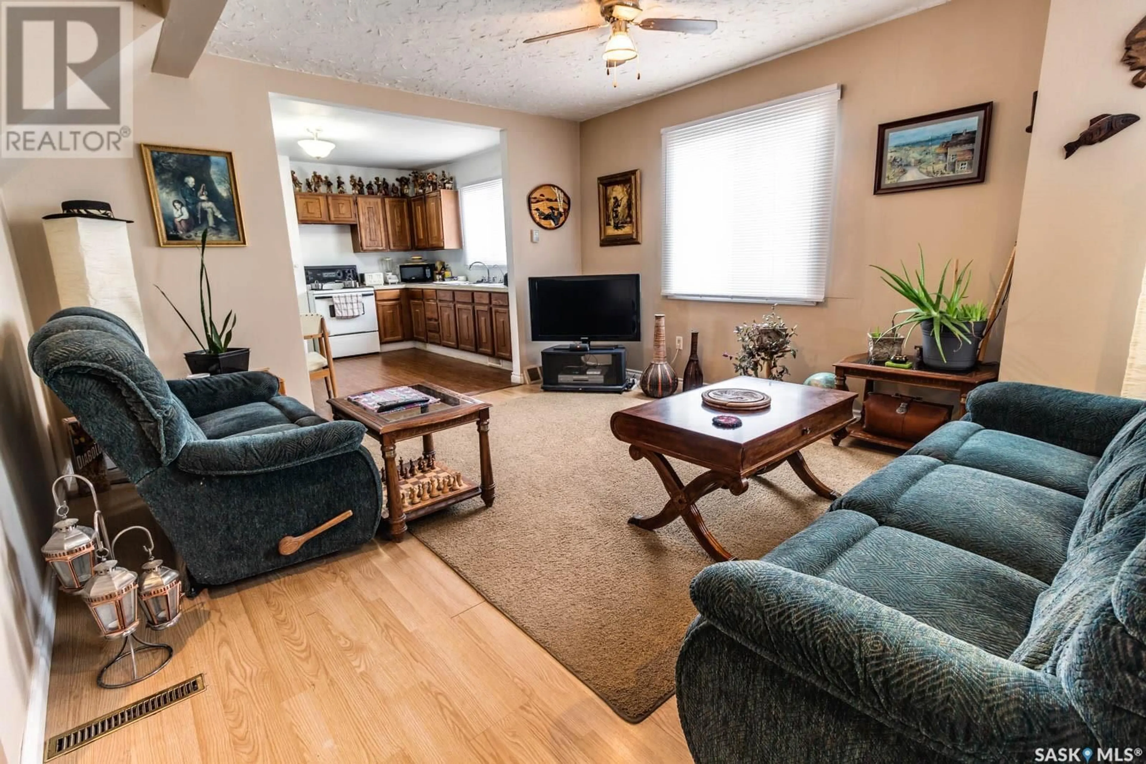 Living room with furniture, unknown for 104 DRYSDALE STREET, Rouleau Saskatchewan S0G4H0