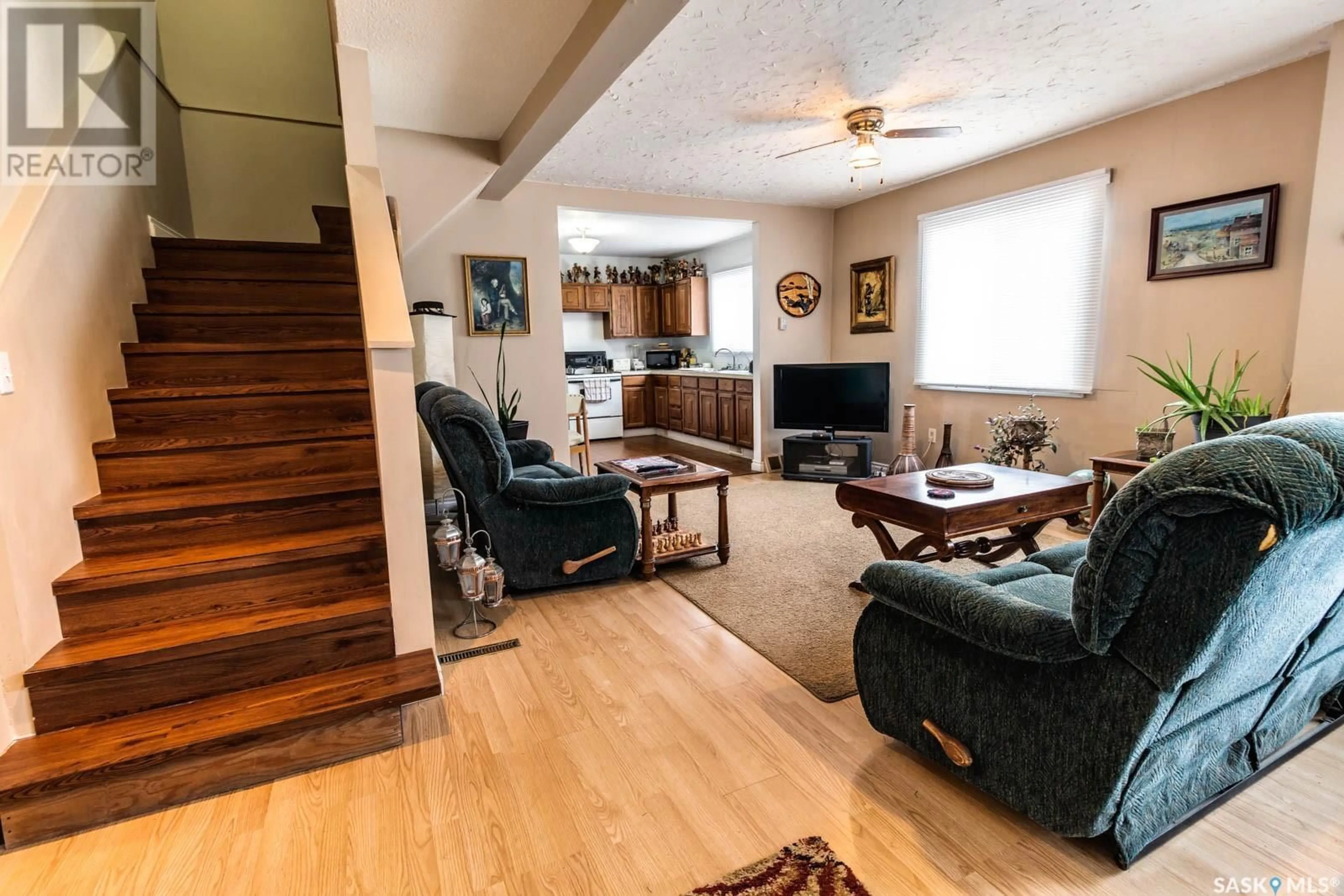 Living room with furniture, unknown for 104 DRYSDALE STREET, Rouleau Saskatchewan S0G4H0