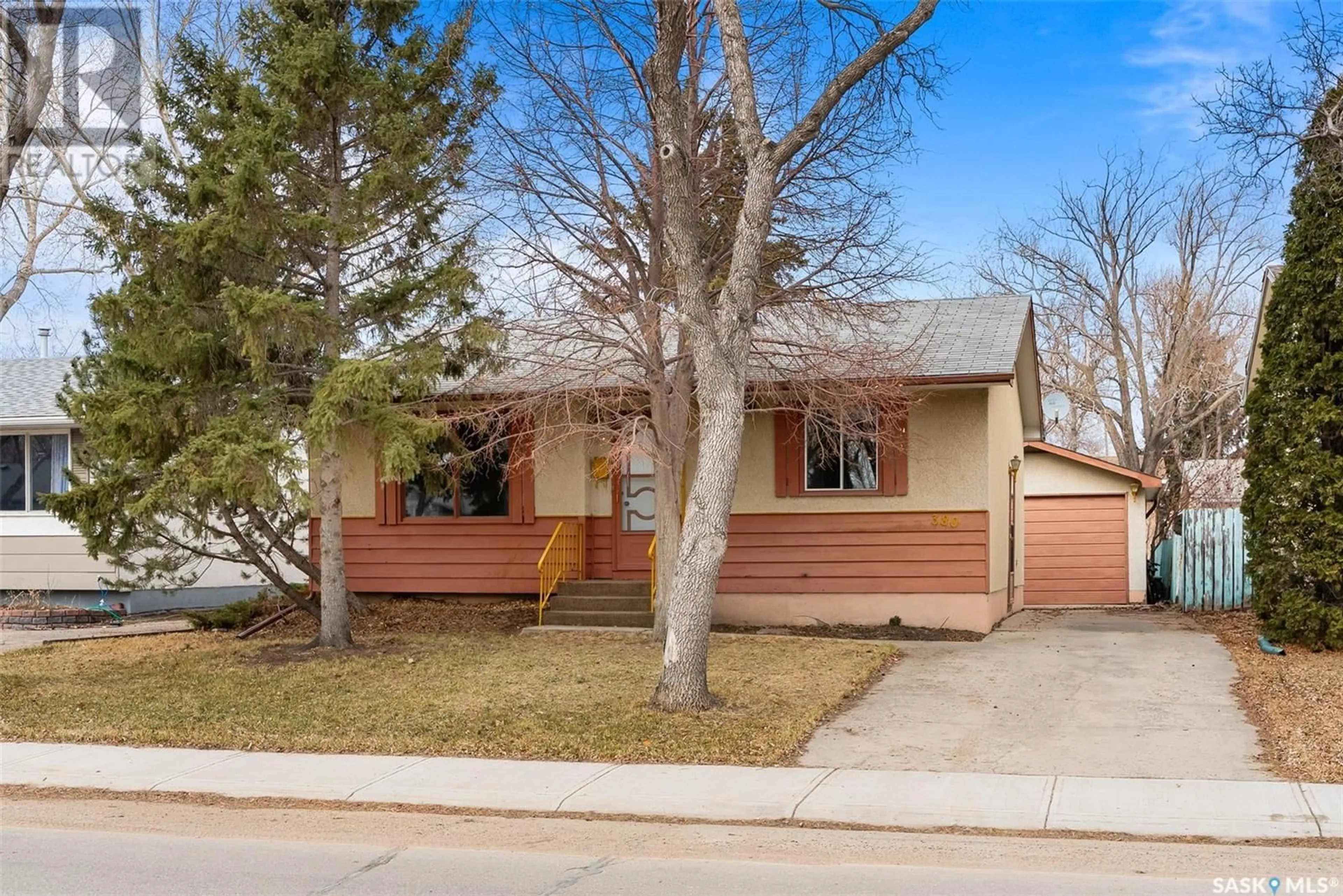 Home with vinyl exterior material, street for 380 CAVENDISH STREET, Regina Saskatchewan S4N4K2