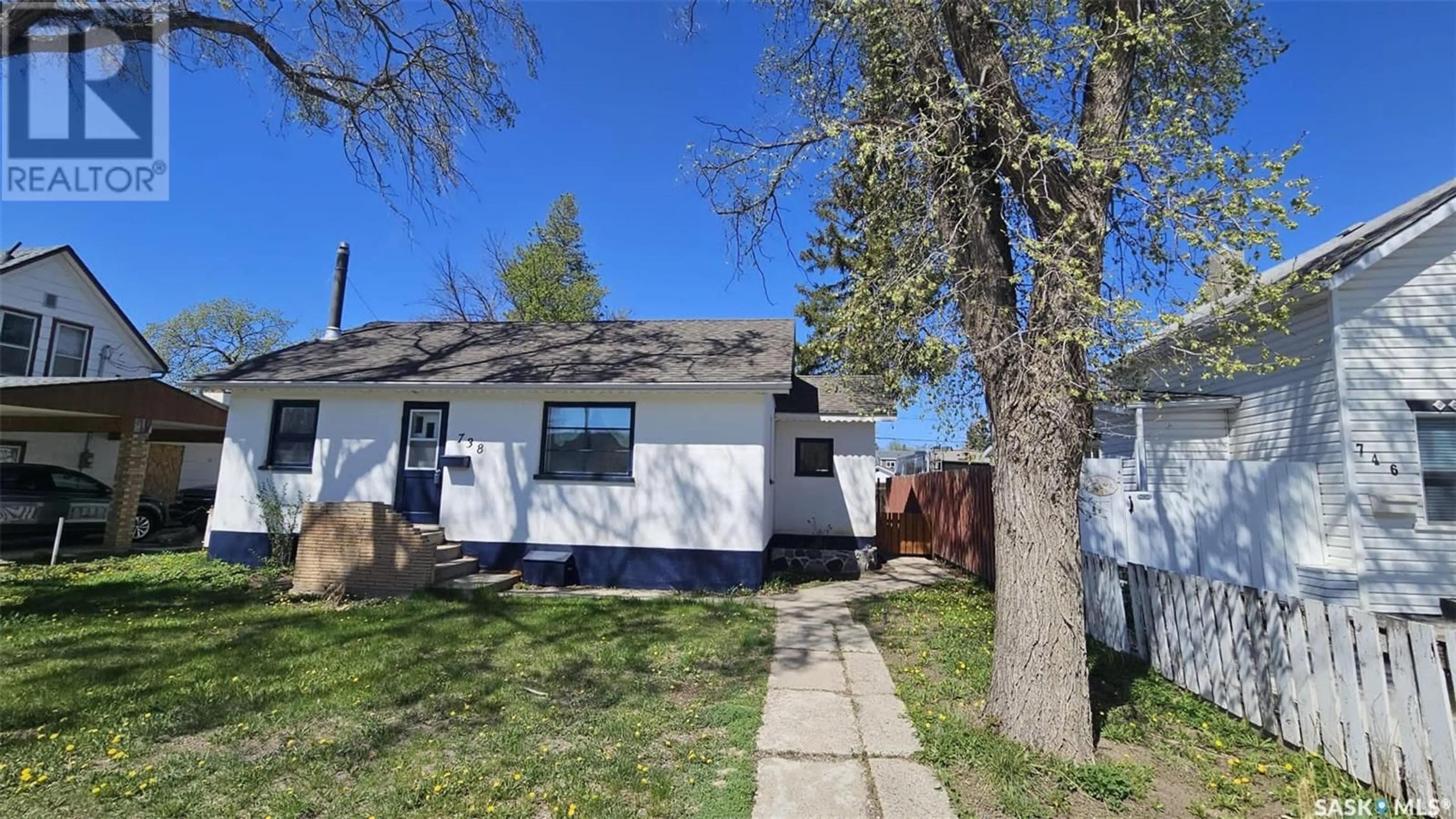 Unknown for 738 STADACONA STREET, Moose Jaw Saskatchewan S6H0K4