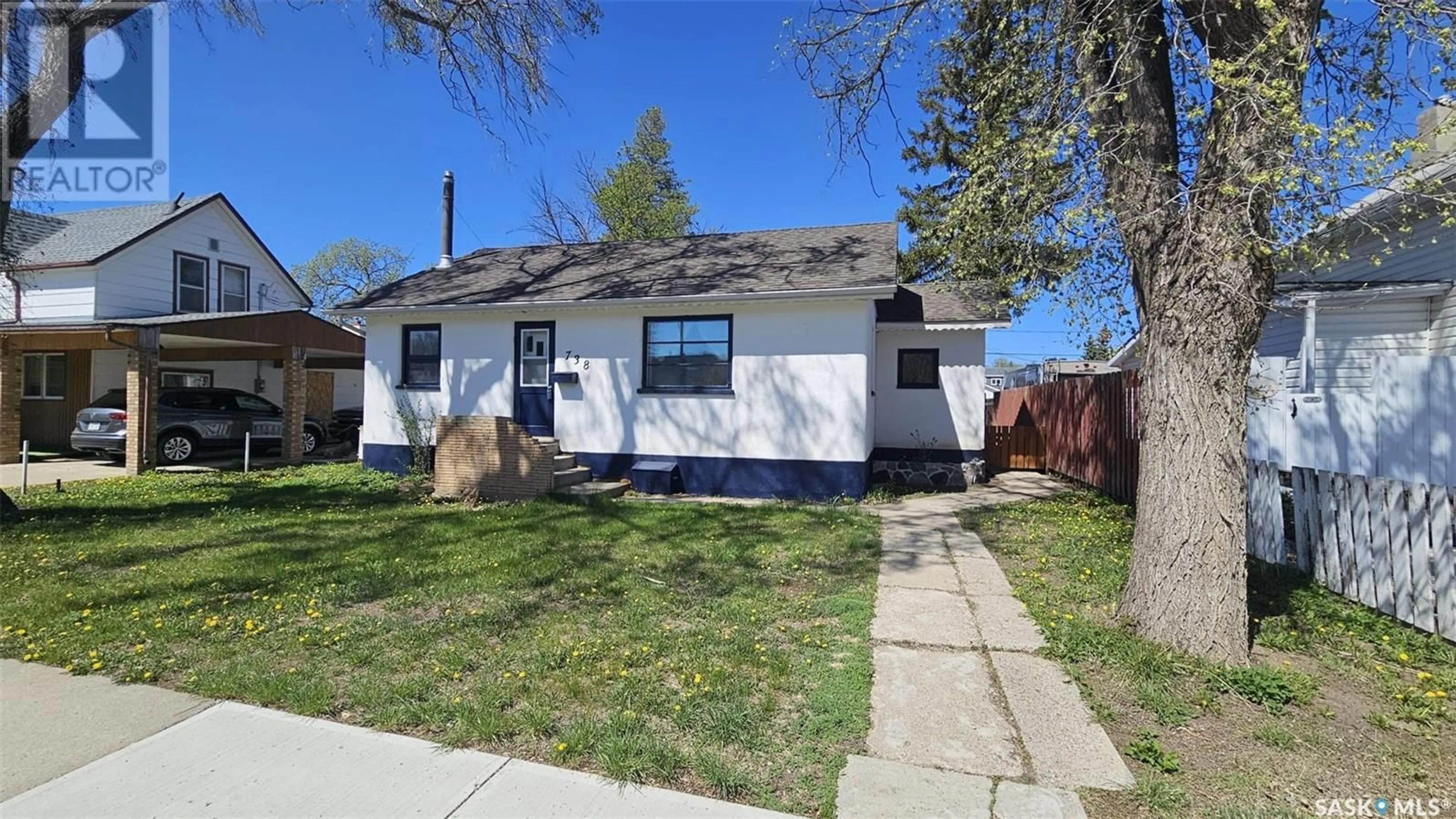 Unknown for 738 STADACONA STREET, Moose Jaw Saskatchewan S6H0K4