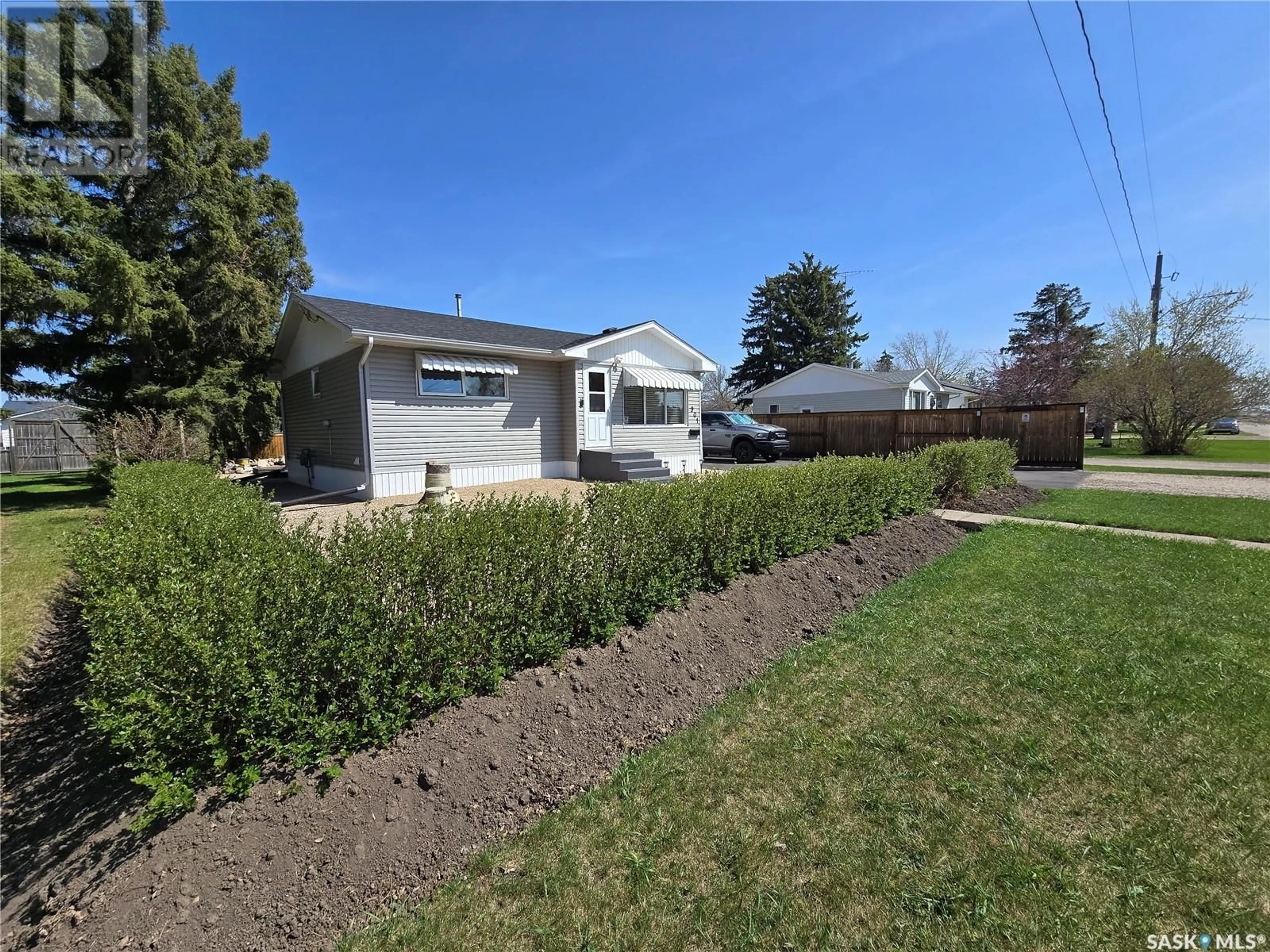 Unknown for 901 FRANCIS STREET, Grenfell Saskatchewan S0G2B0