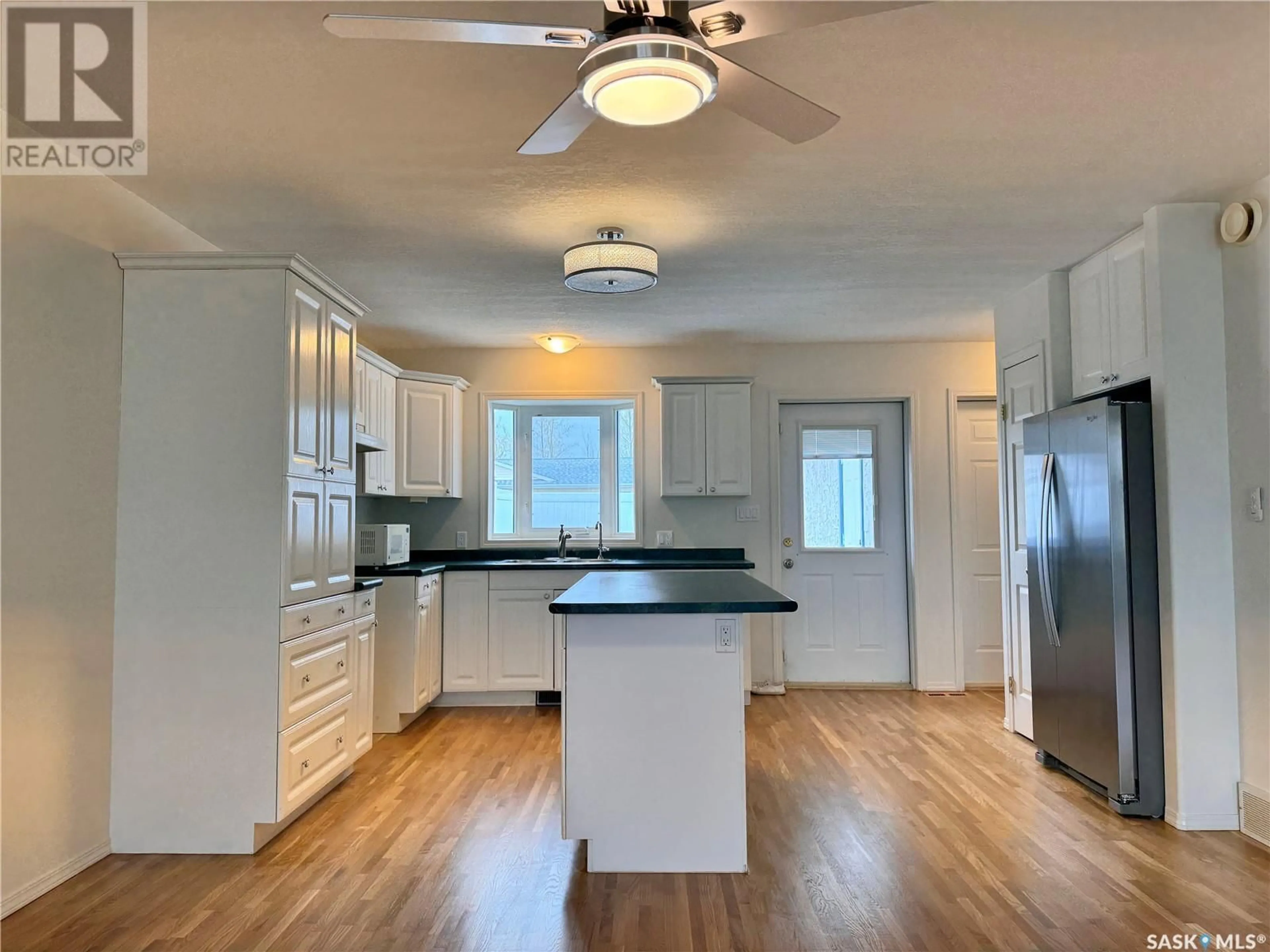 Open concept kitchen, unknown for 9 406 TESKY CRESCENT, Wynyard Saskatchewan S0A4T0