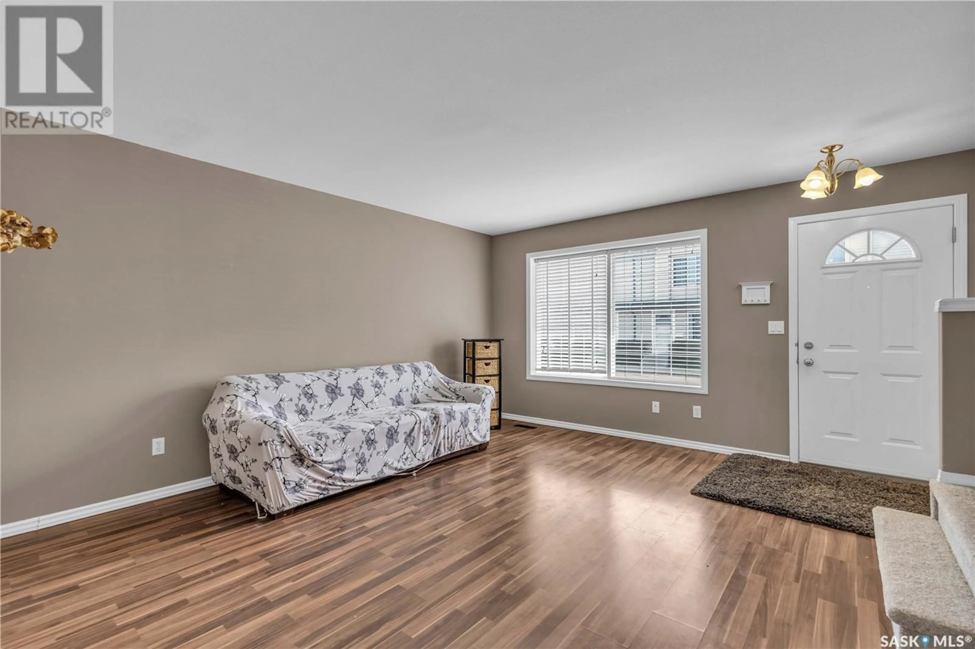 Living room with furniture, unknown for 663 - 223 BECKETT CRESCENT, Saskatoon Saskatchewan S7N4X1