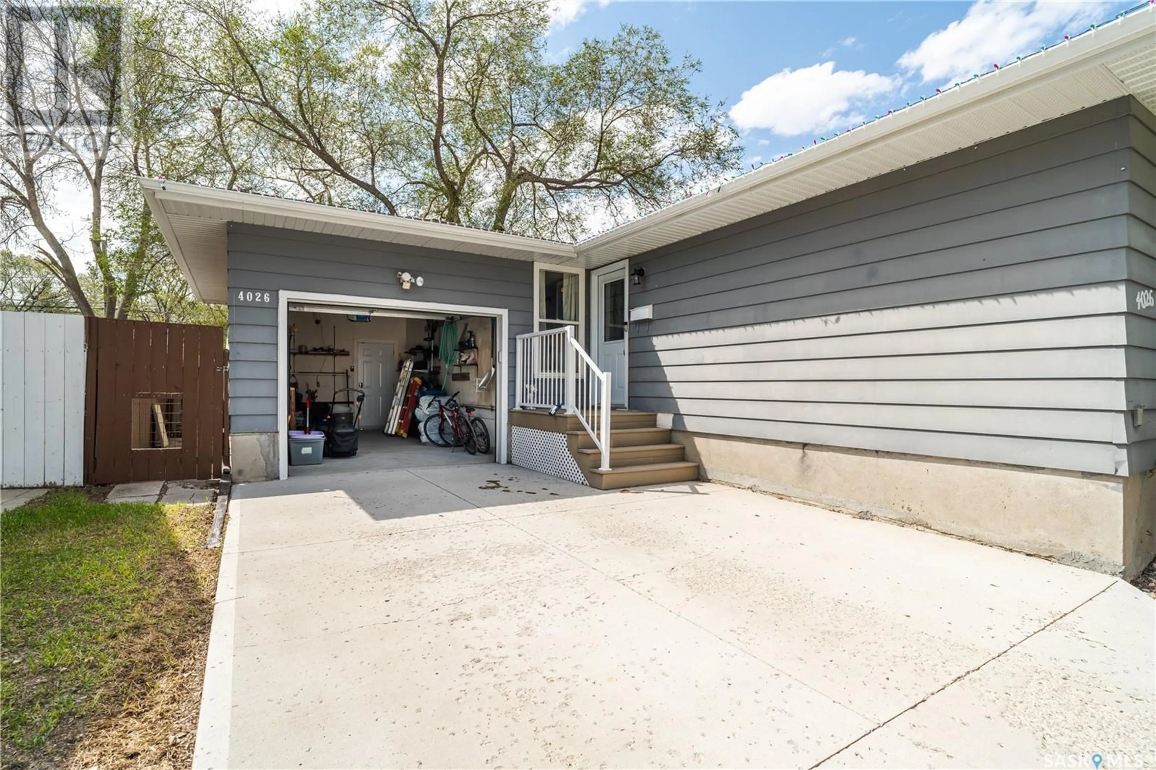 Unknown for 4026 MONTAGUE STREET, Regina Saskatchewan S4S3J9