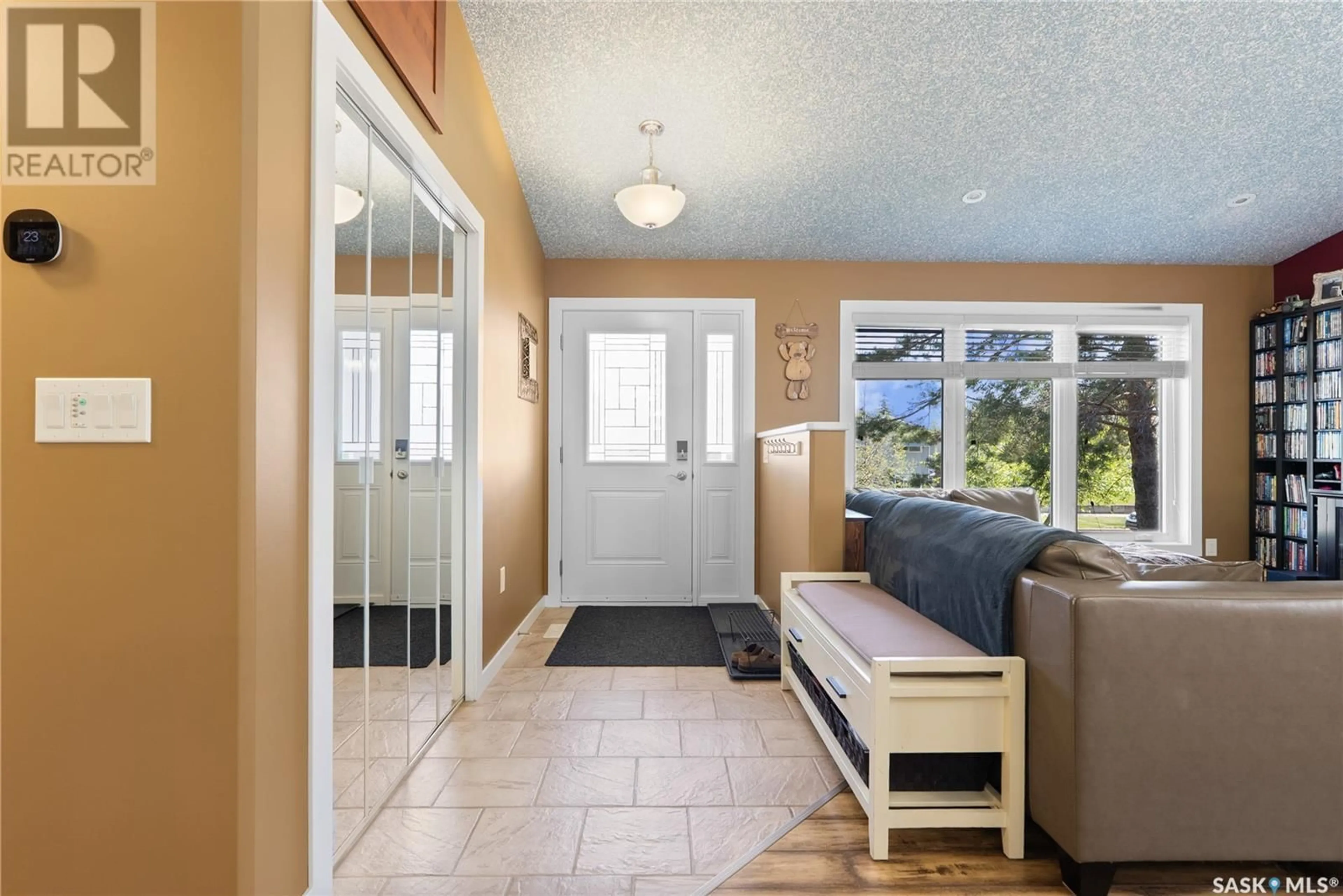 Indoor entryway for 821 100TH STREET, North Battleford Saskatchewan S9A0T8