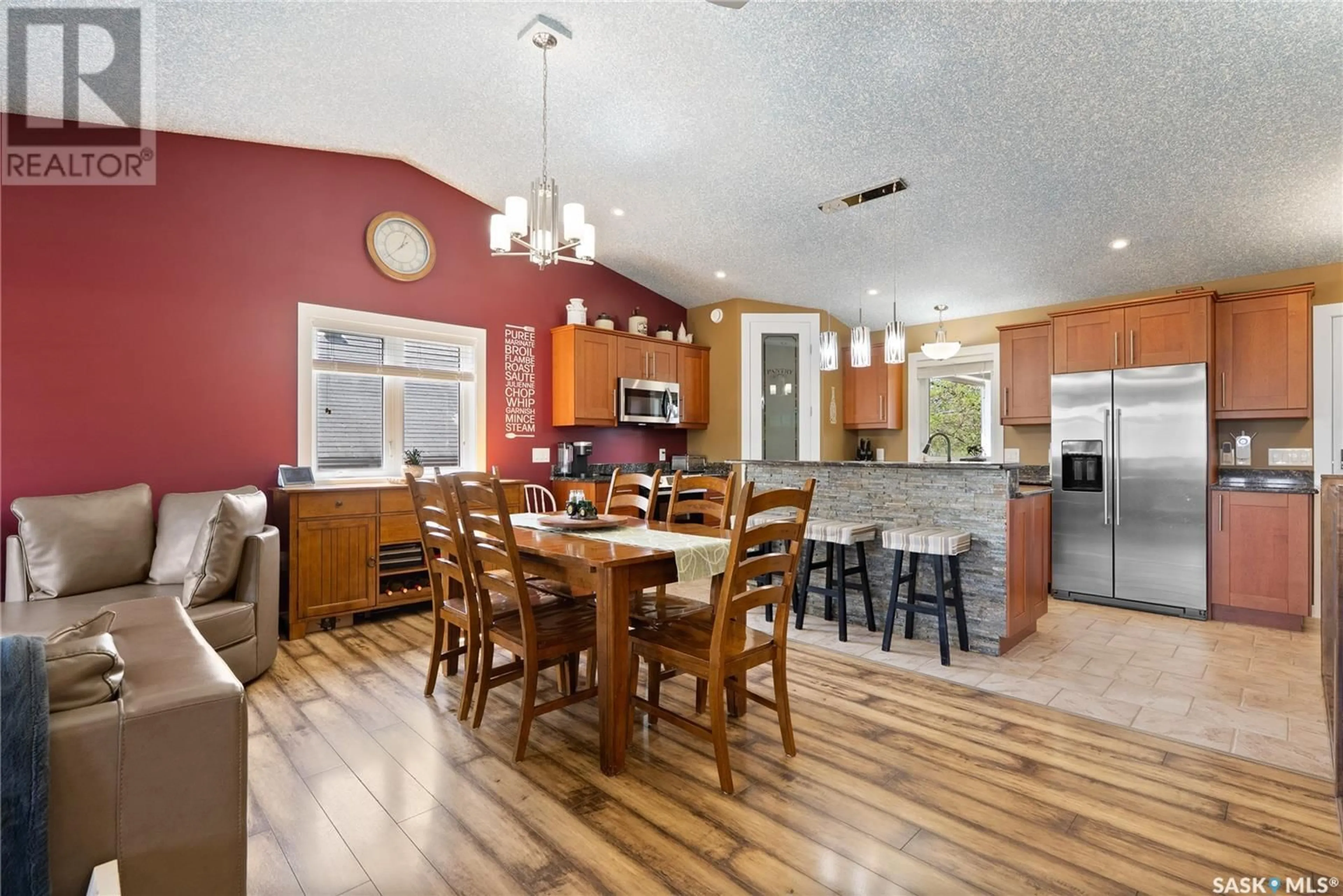 Open concept kitchen, unknown for 821 100TH STREET, North Battleford Saskatchewan S9A0T8