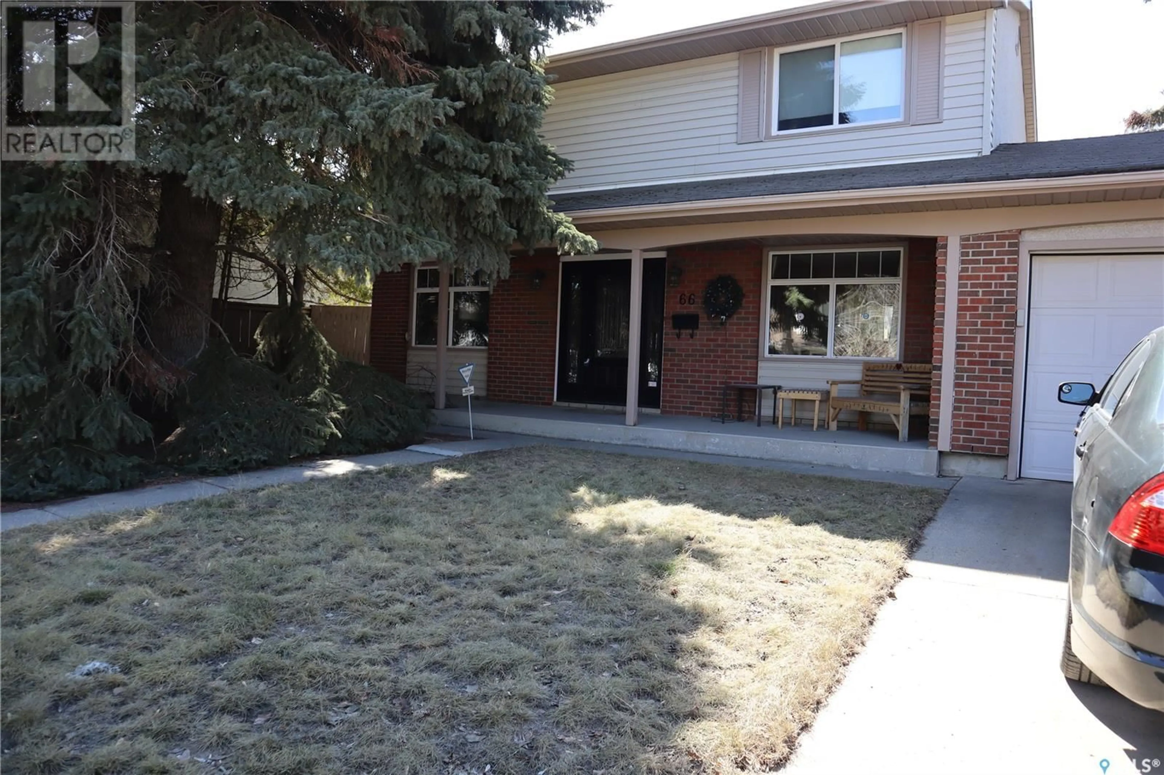 Patio, street for 66 RIEL CRESCENT, Saskatoon Saskatchewan S7J2W6