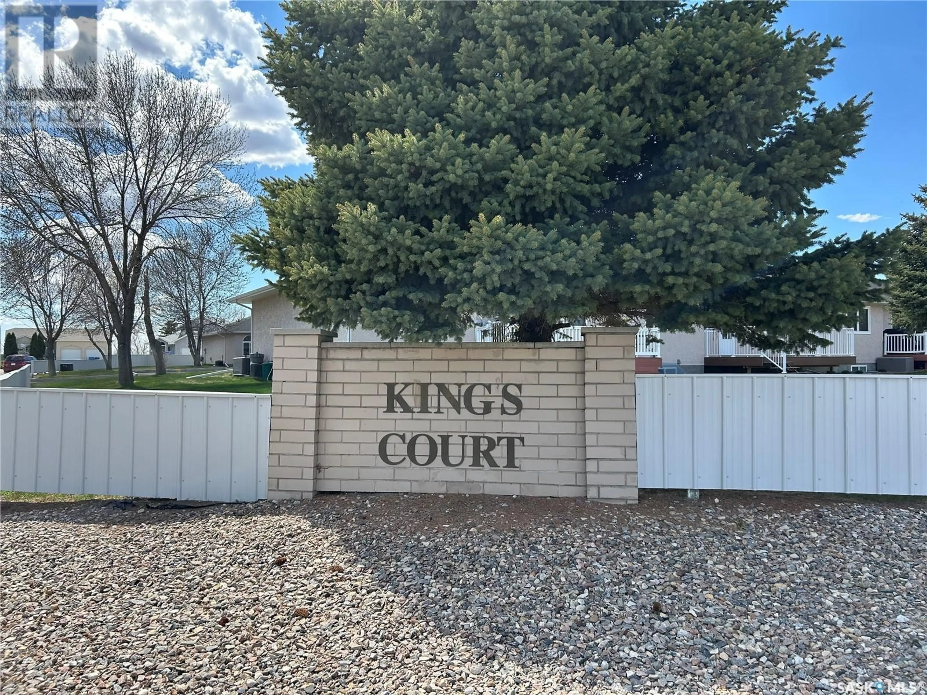 A pic from outside/outdoor area/front of a property/back of a property/a pic from drone, unknown for 102 - 1091 TAISEY CRESCENT, Estevan Saskatchewan S4A2V2