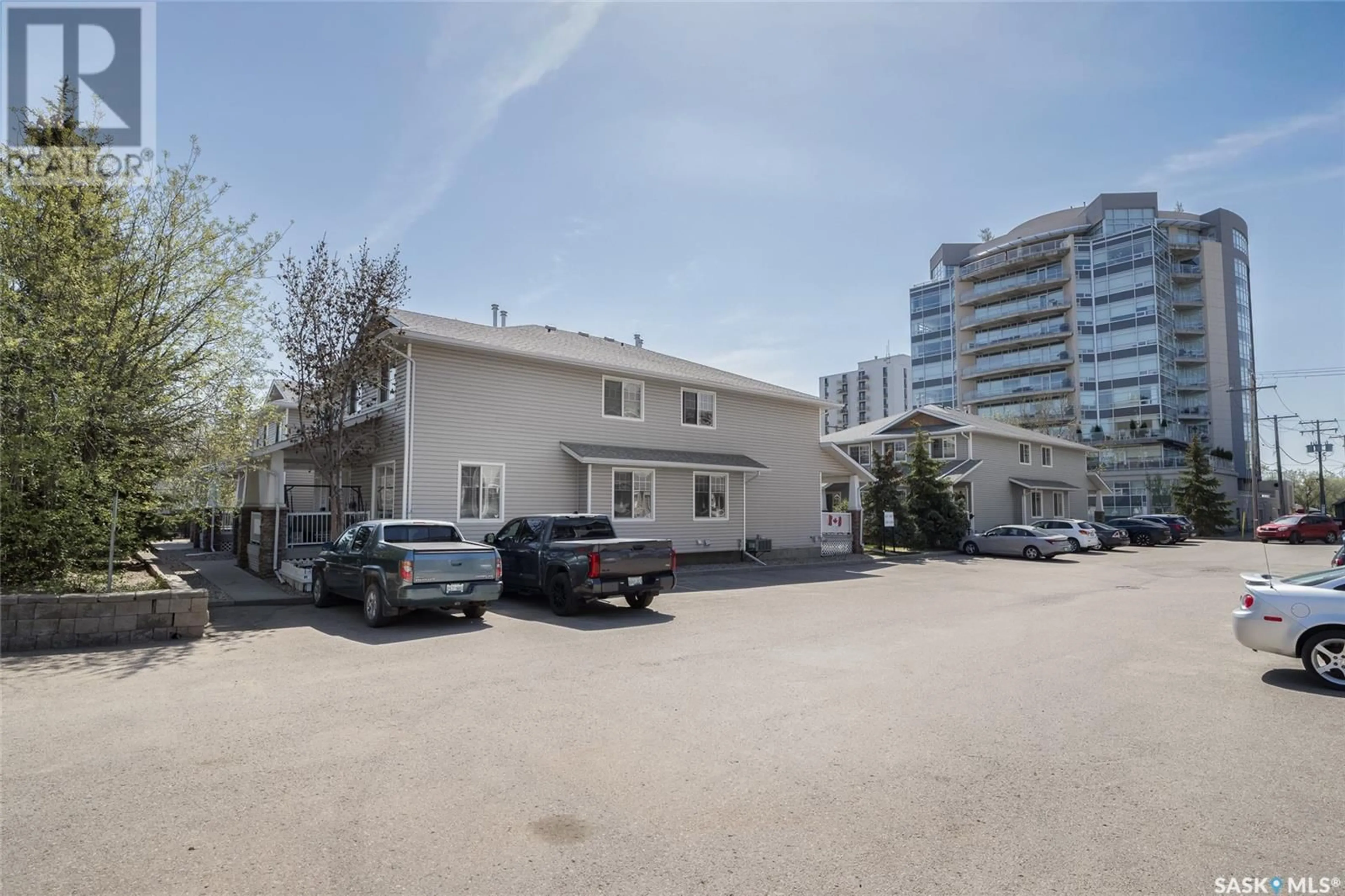 Parking for 2231 TREETOP LANE, Regina Saskatchewan S4P4V8